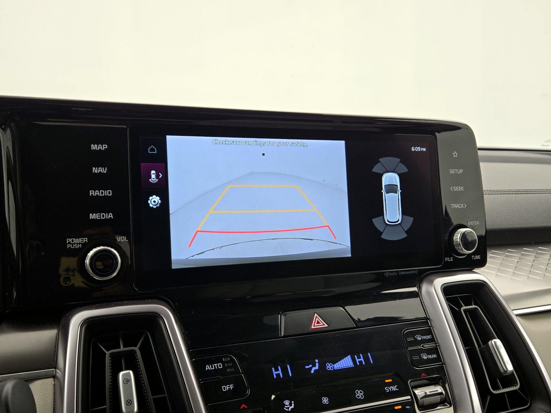 Thumbnail: 2023 Kia Sorento - 15