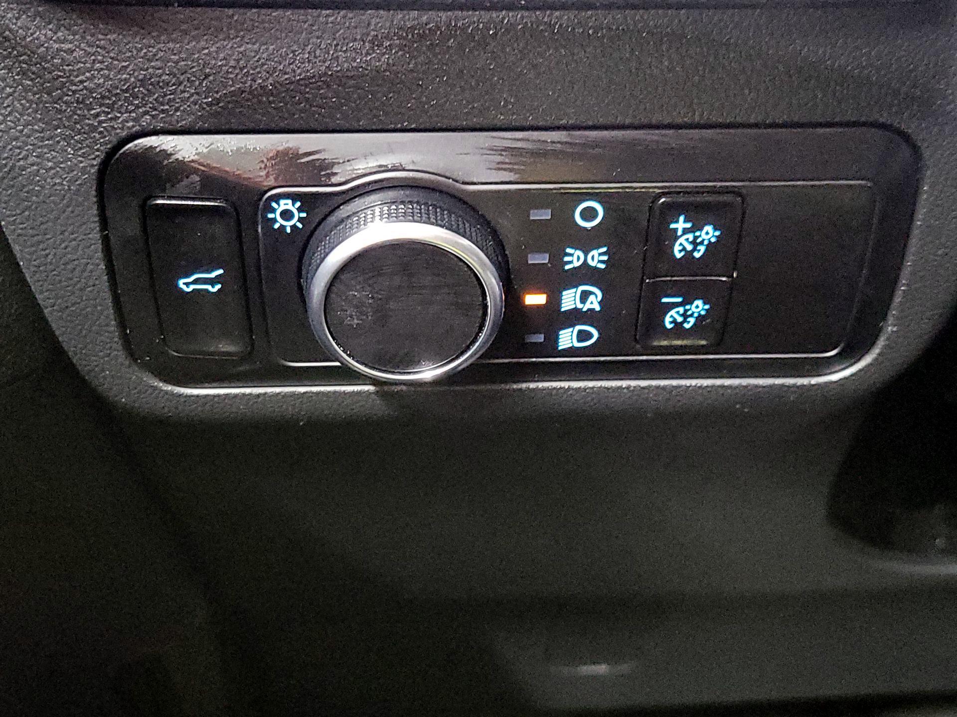 Thumbnail: 2022 Ford Escape - 13