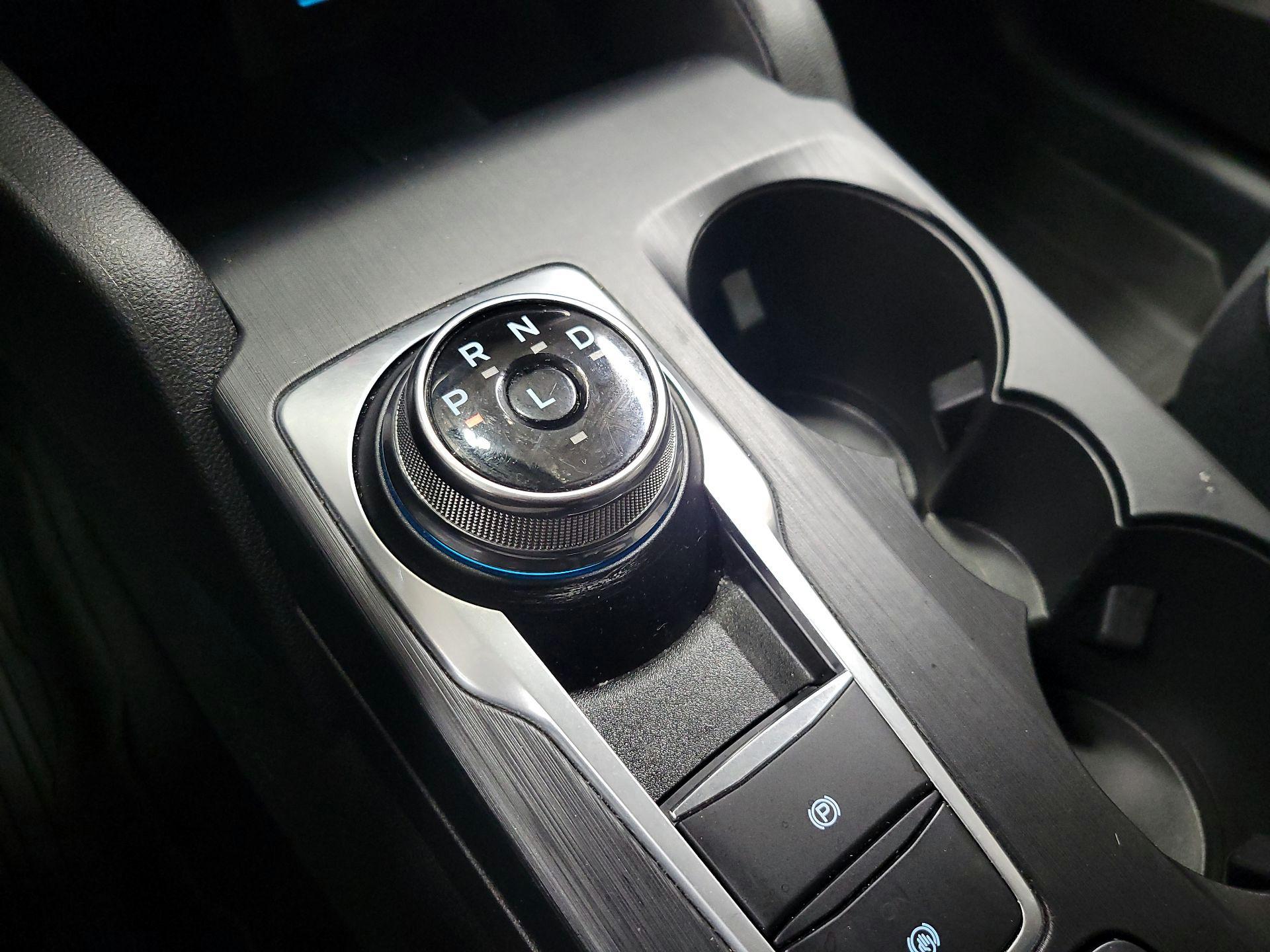 Thumbnail: 2022 Ford Escape - 18