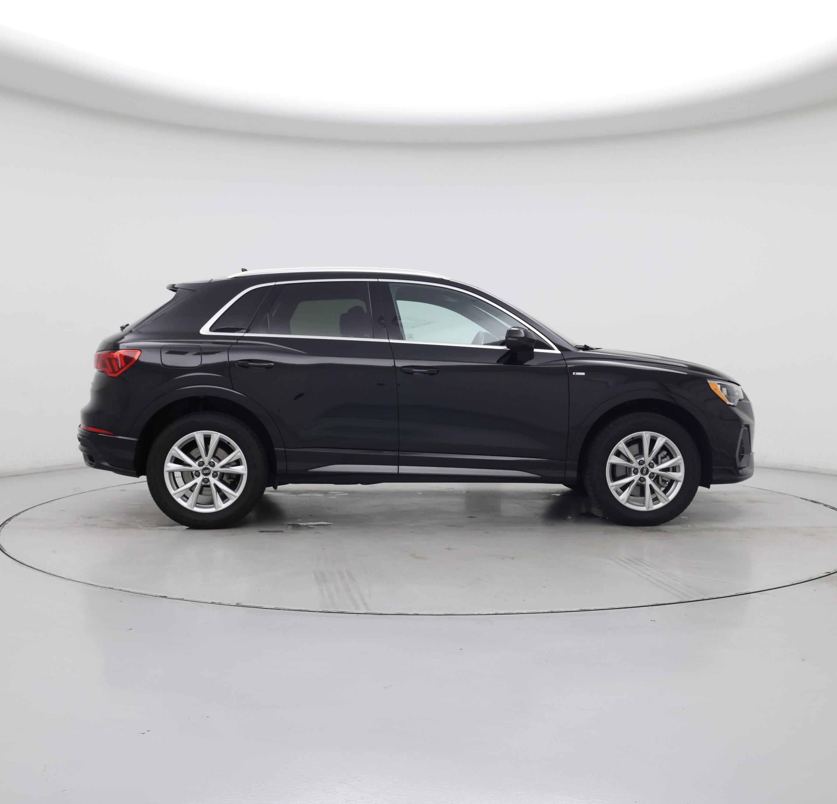 Thumbnail: 2022 Audi Q3 - 7