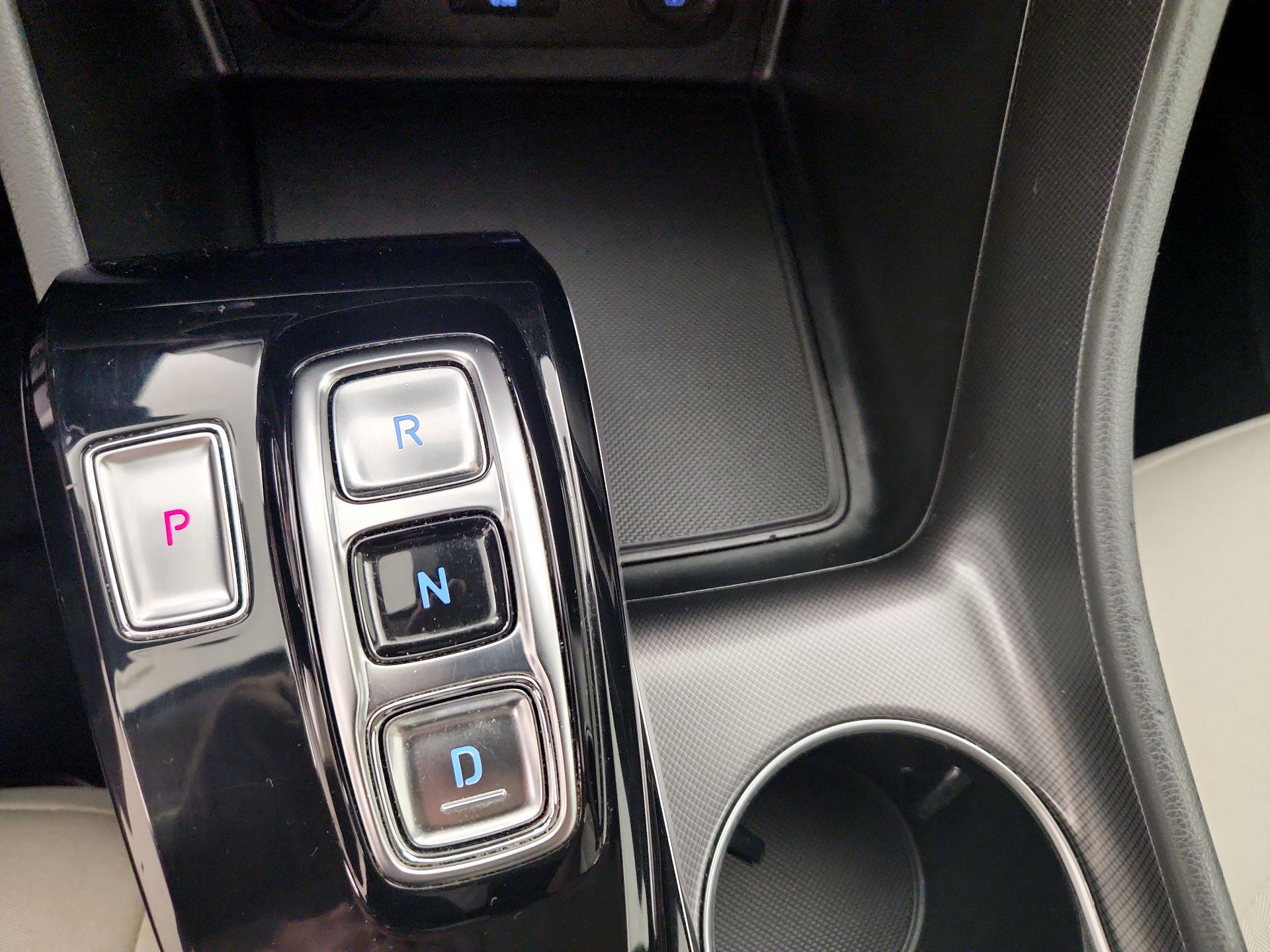 Thumbnail: 2022 Hyundai Sonata - 17