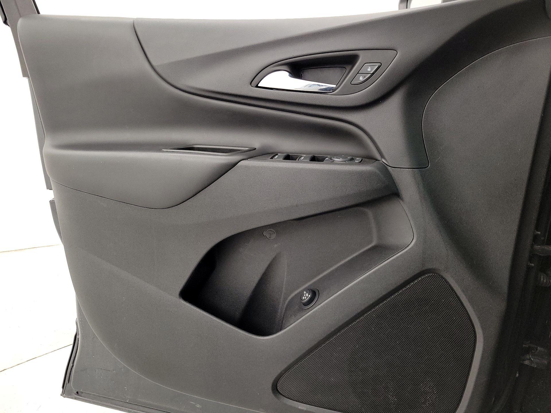 Thumbnail: 2022 Chevrolet Equinox - 12