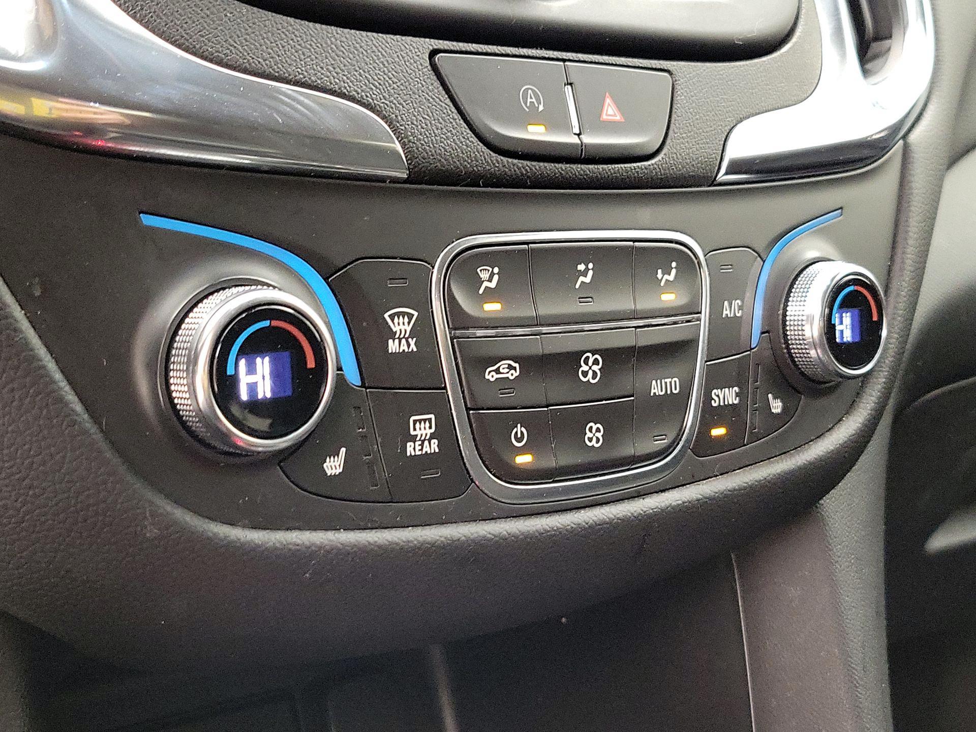 Thumbnail: 2022 Chevrolet Equinox - 16