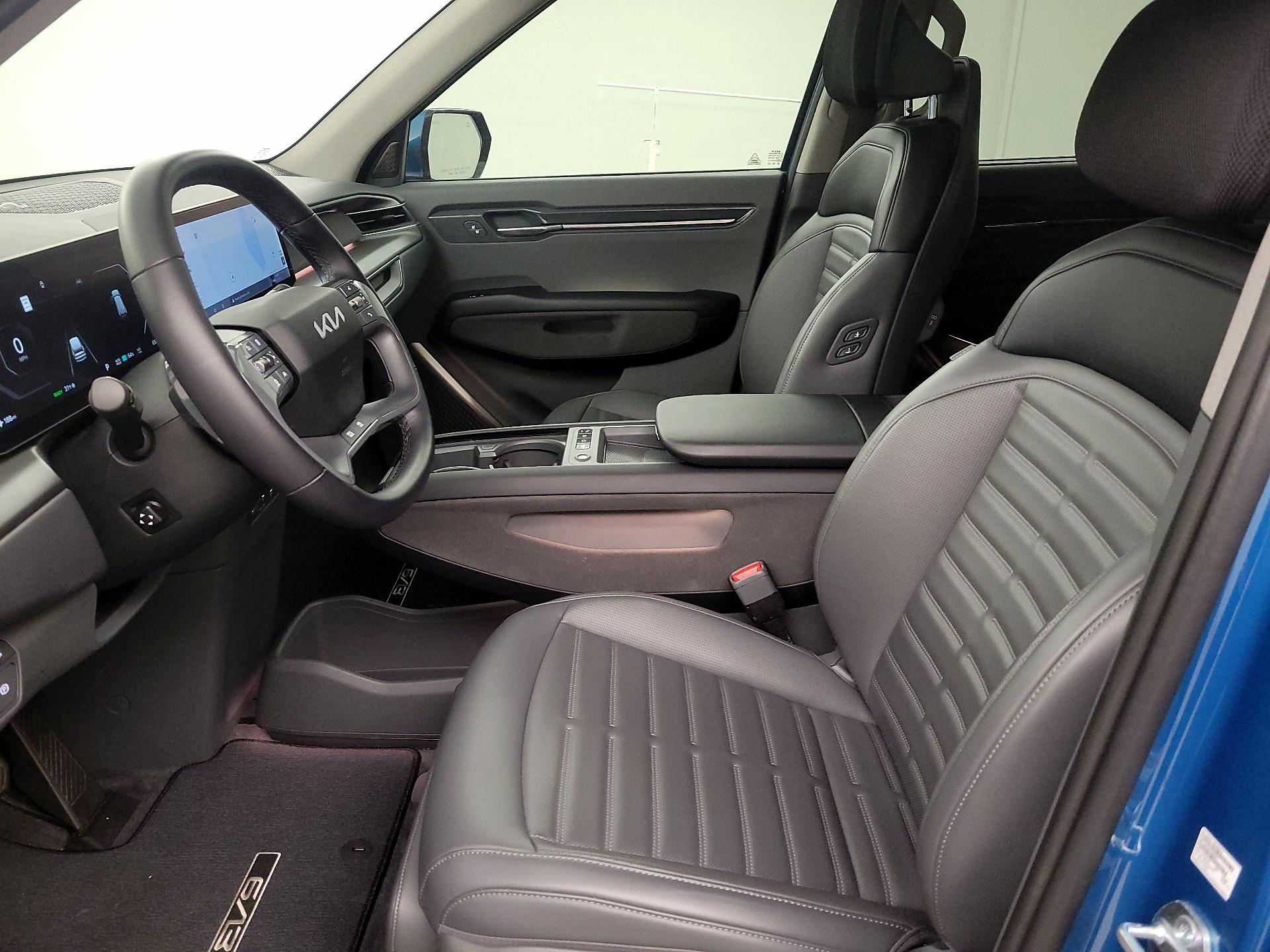 Thumbnail: 2024 Kia EV9 - 11