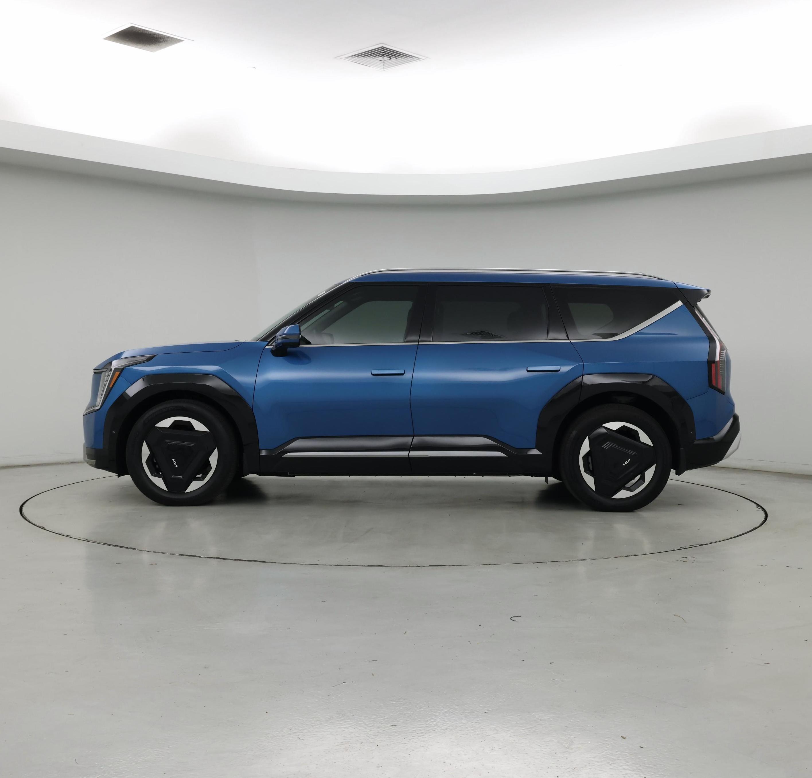 Thumbnail: 2024 Kia EV9 - 3