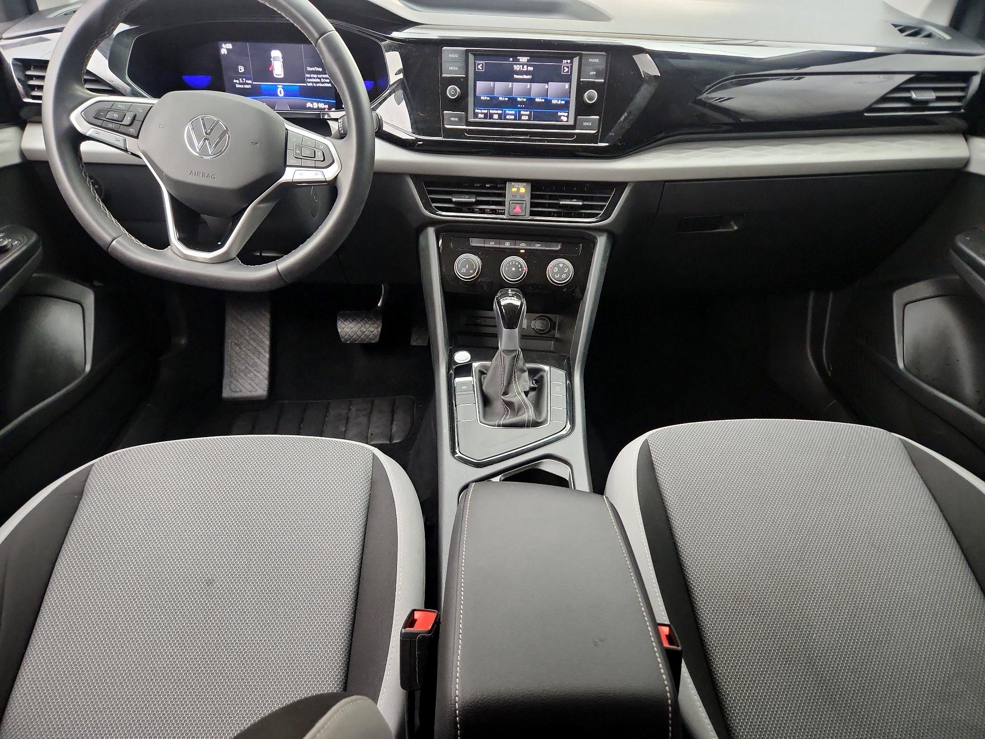 Thumbnail: 2023 Volkswagen Taos - 9