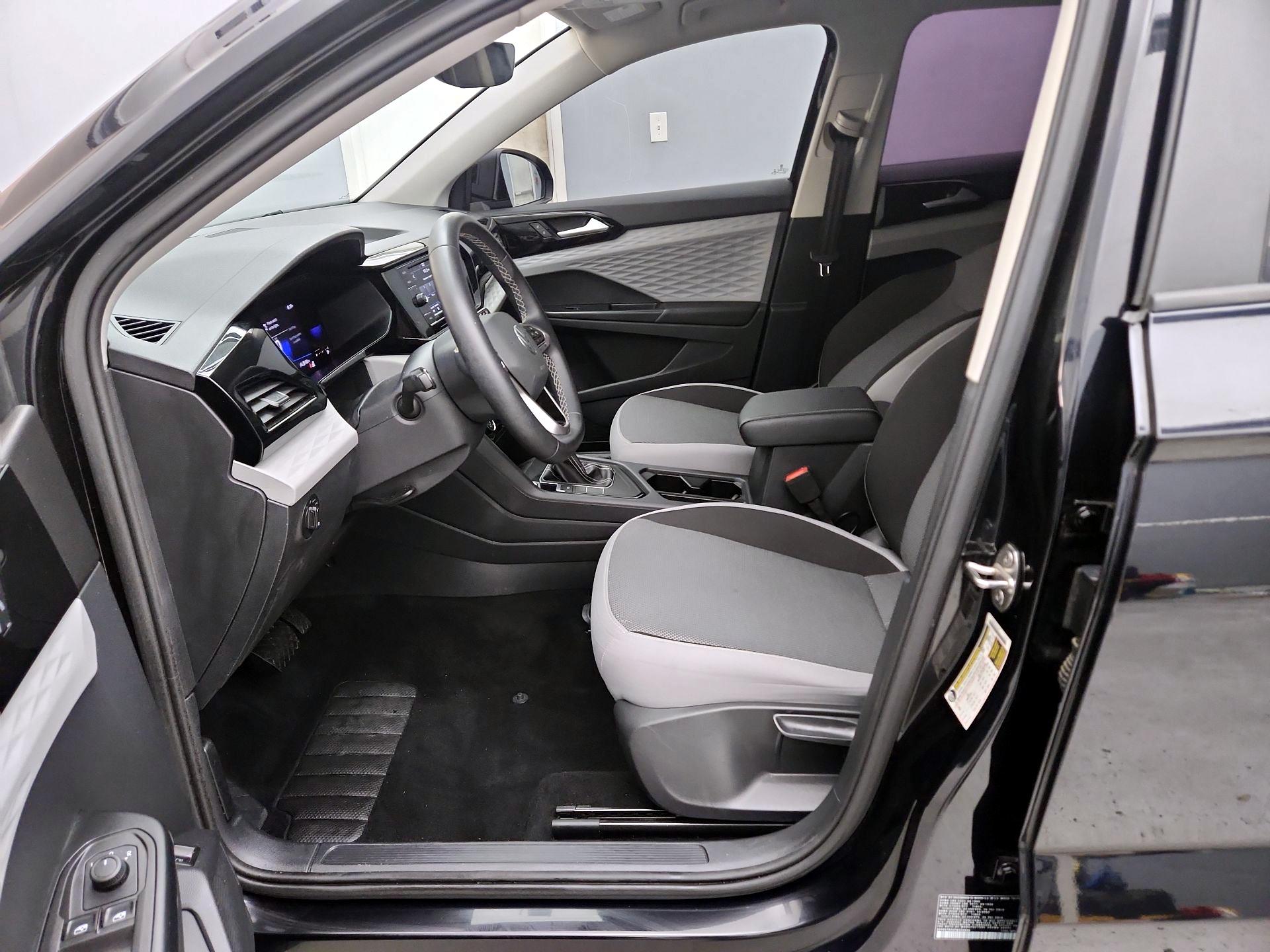 Thumbnail: 2023 Volkswagen Taos - 11