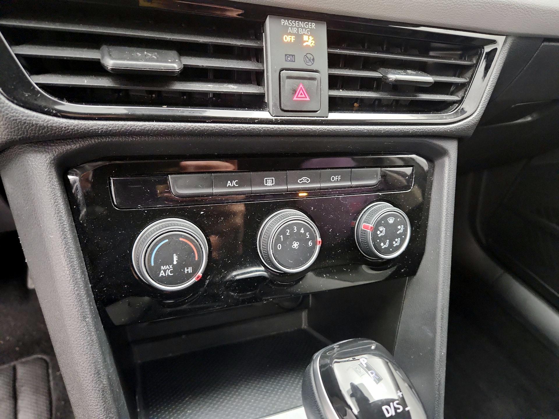 Thumbnail: 2023 Volkswagen Taos - 16