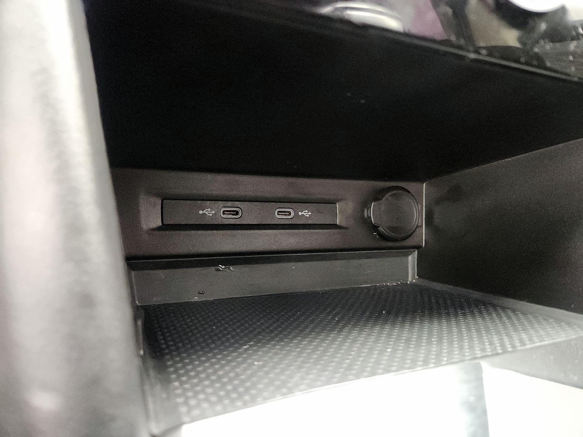 Thumbnail: 2023 Volkswagen Taos - 18