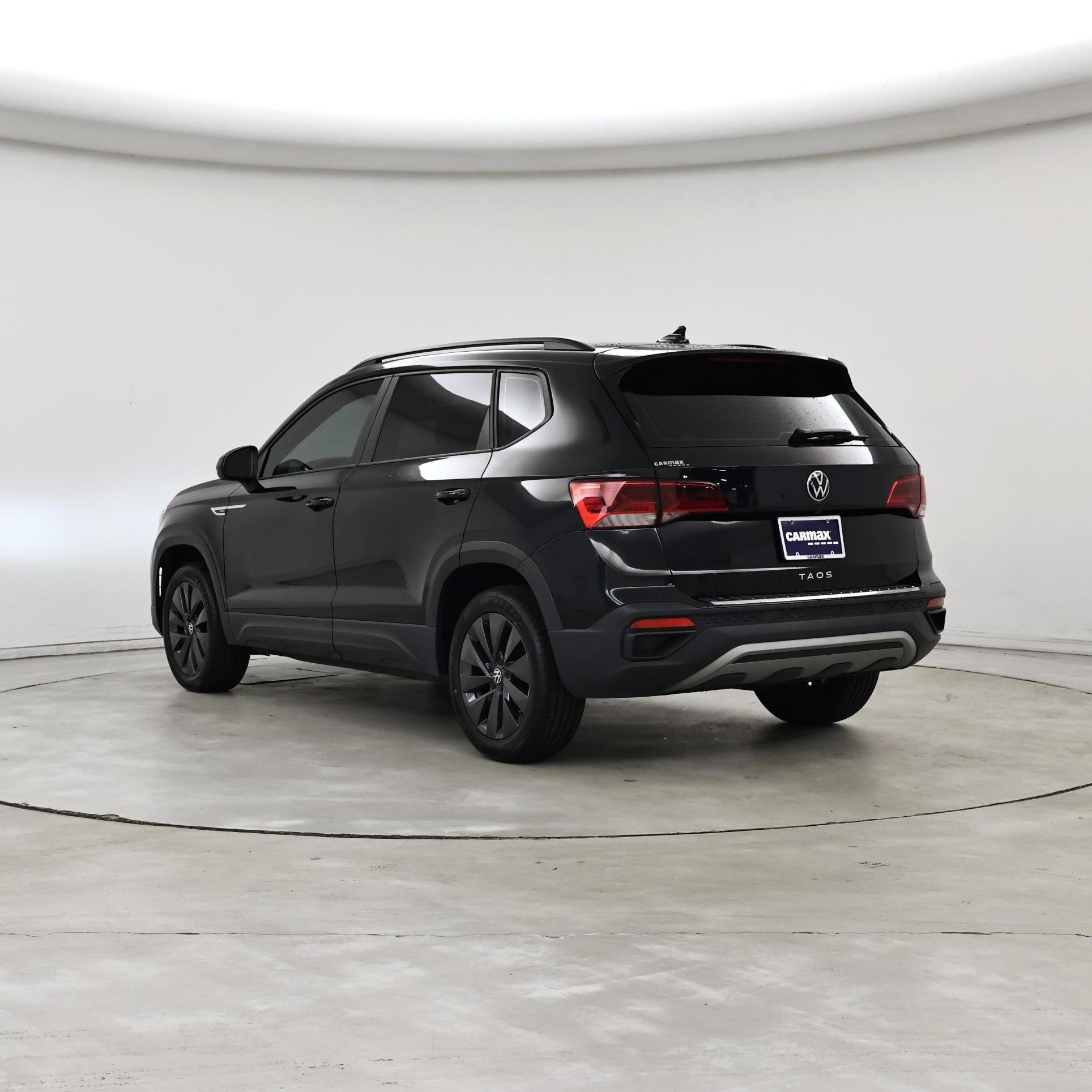 Thumbnail: 2023 Volkswagen Taos - 2