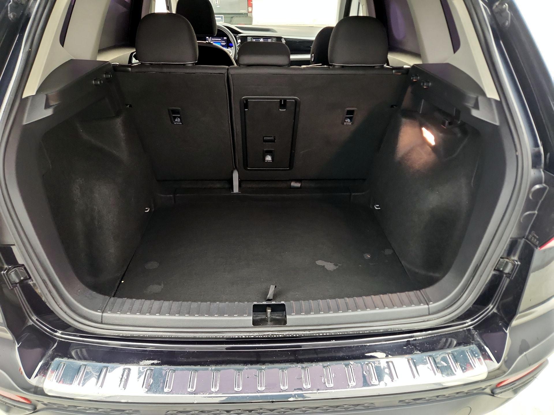 Thumbnail: 2023 Volkswagen Taos - 20