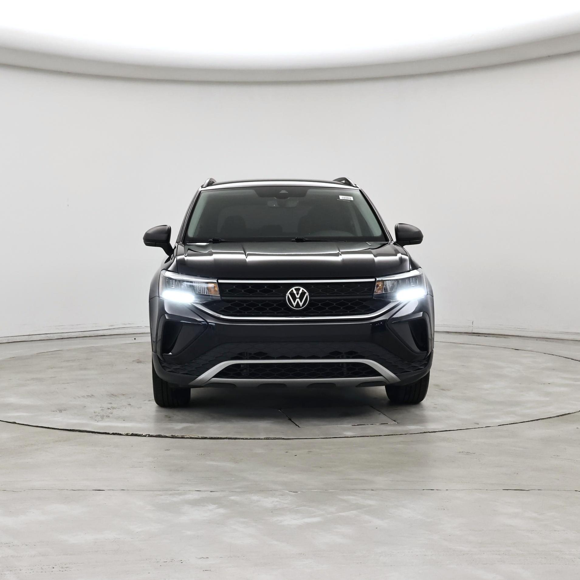 Thumbnail: 2023 Volkswagen Taos - 5