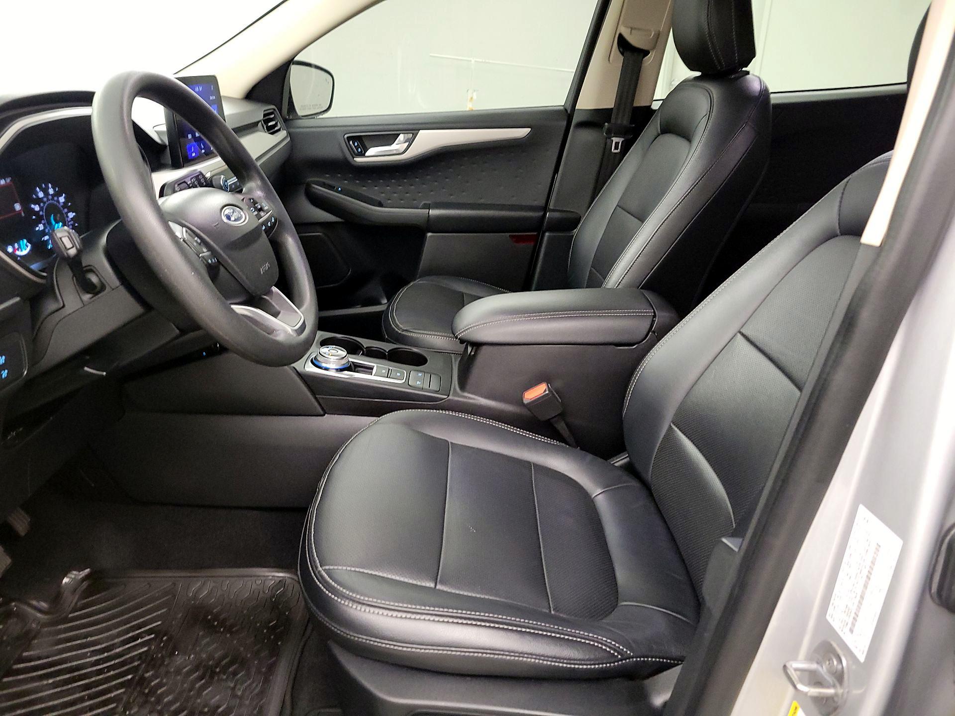 Thumbnail: 2020 Ford Escape - 11