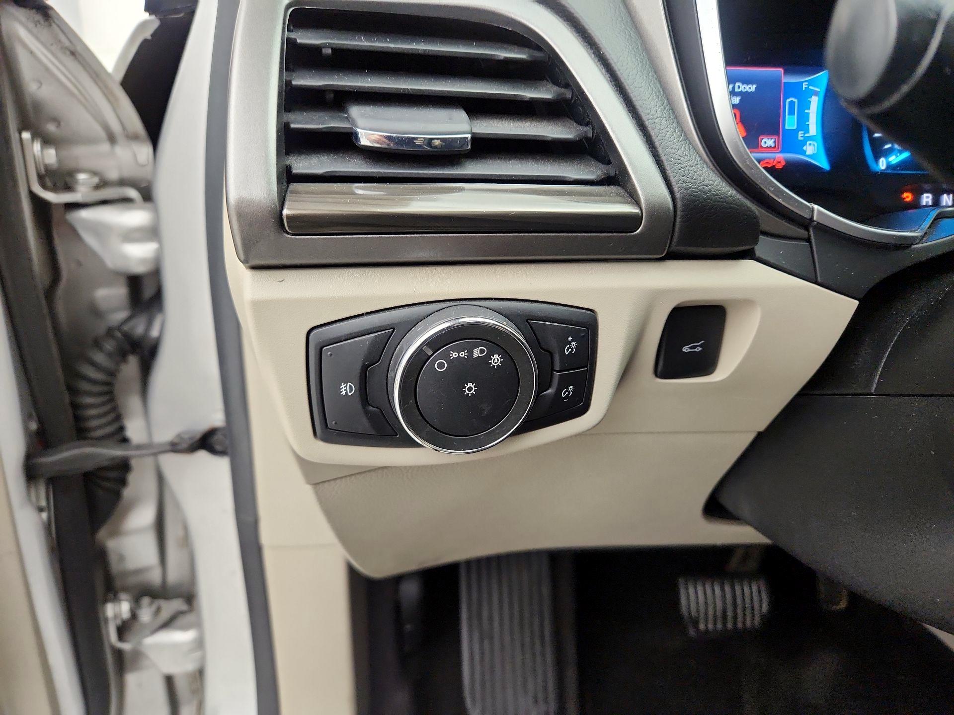 Thumbnail: 2017 Ford Fusion - 13