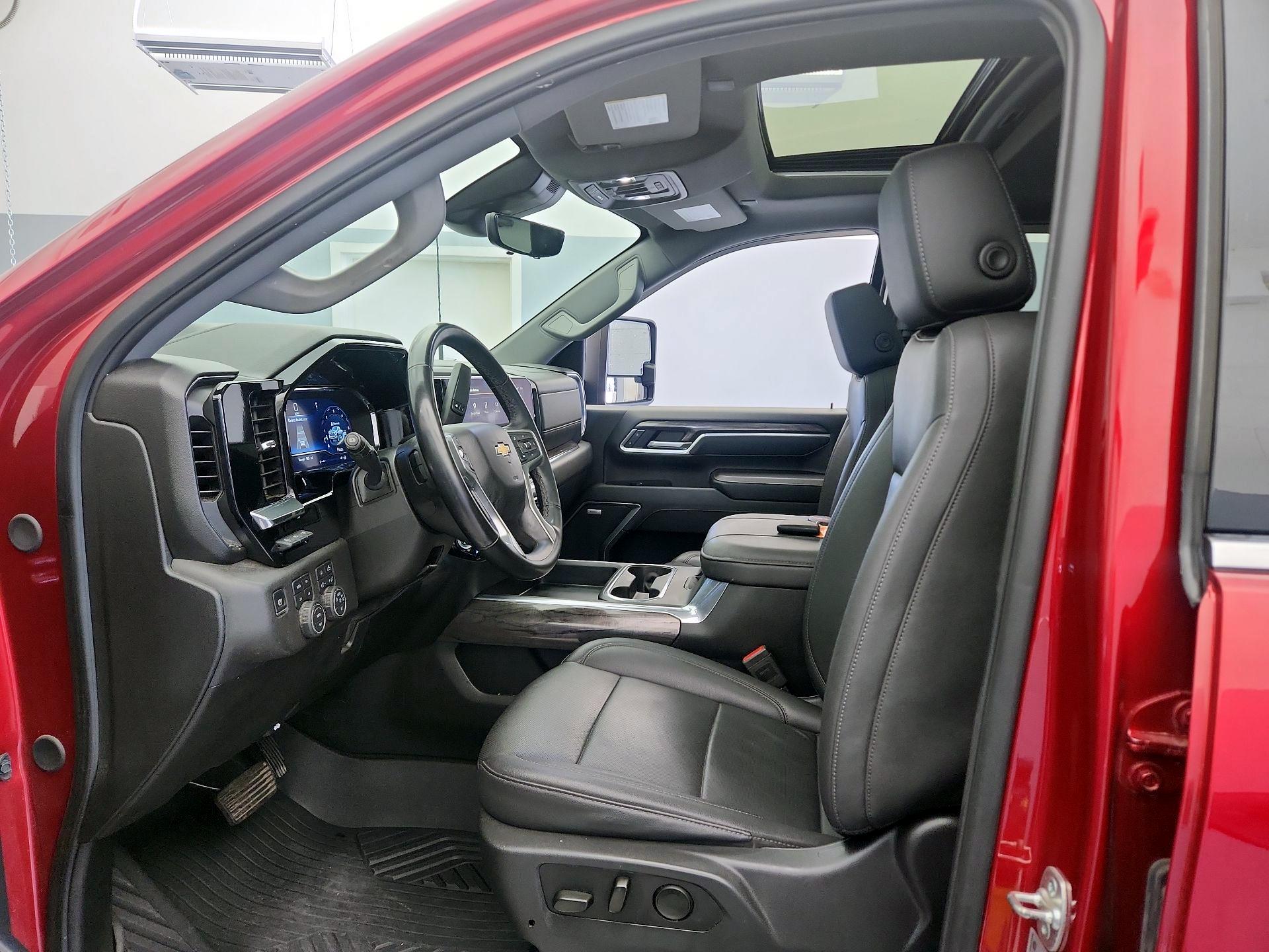 Thumbnail: 2025 Chevrolet Silverado 2500 - 11