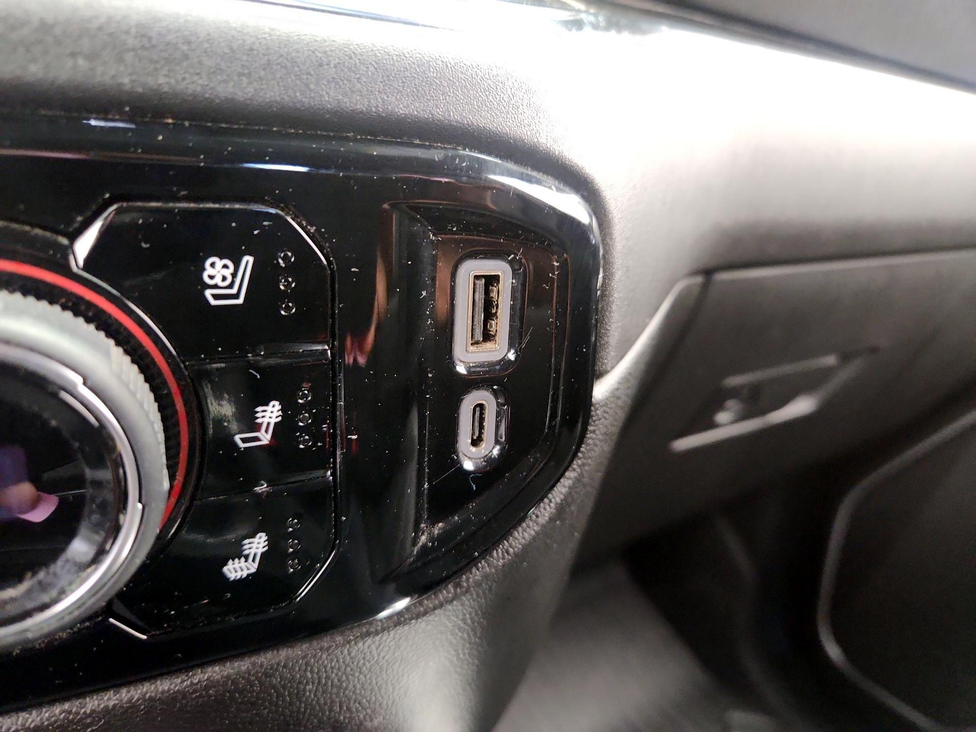 Thumbnail: 2025 Chevrolet Silverado 2500 - 19