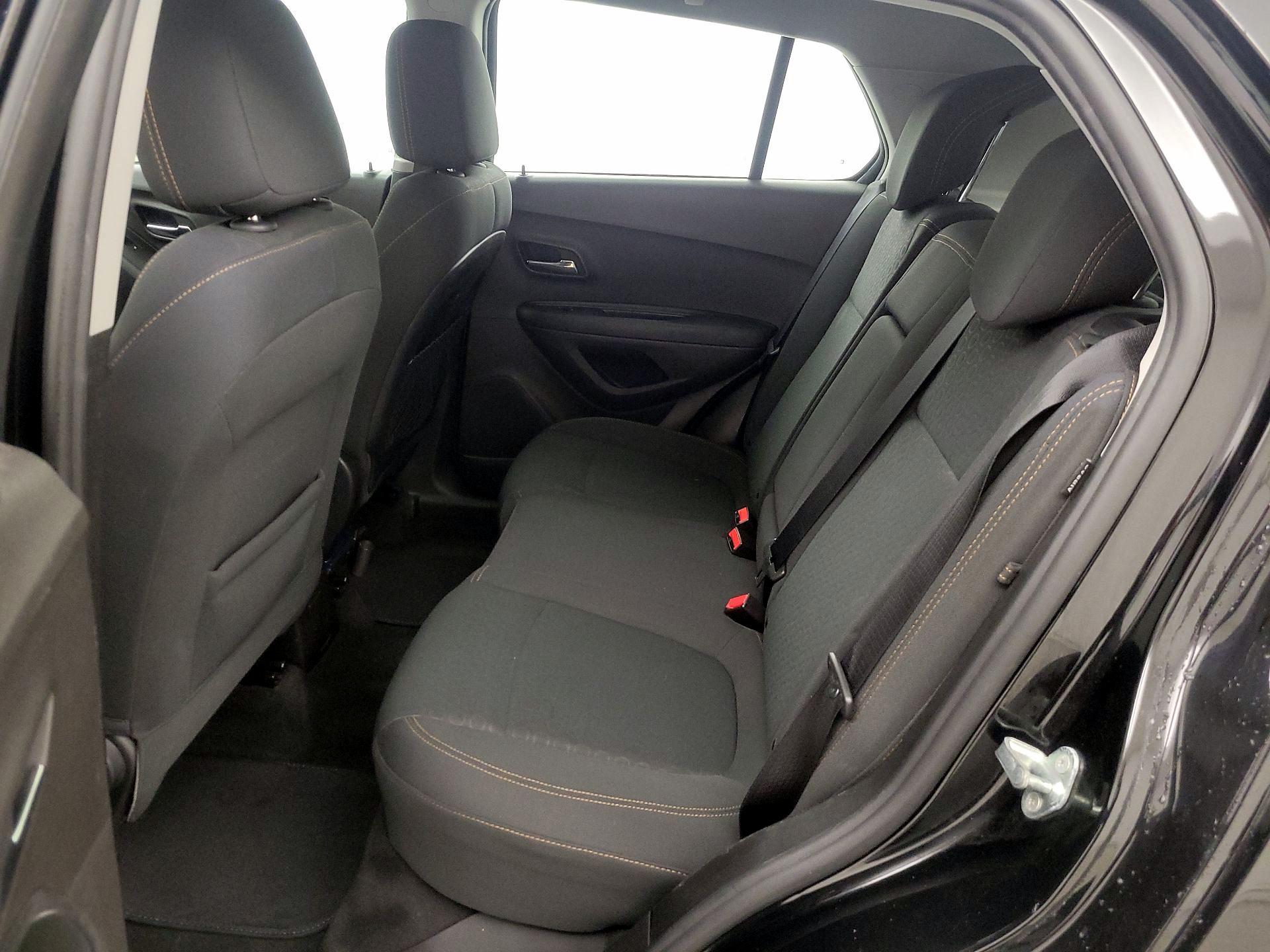 Thumbnail: 2018 Chevrolet Trax - 19