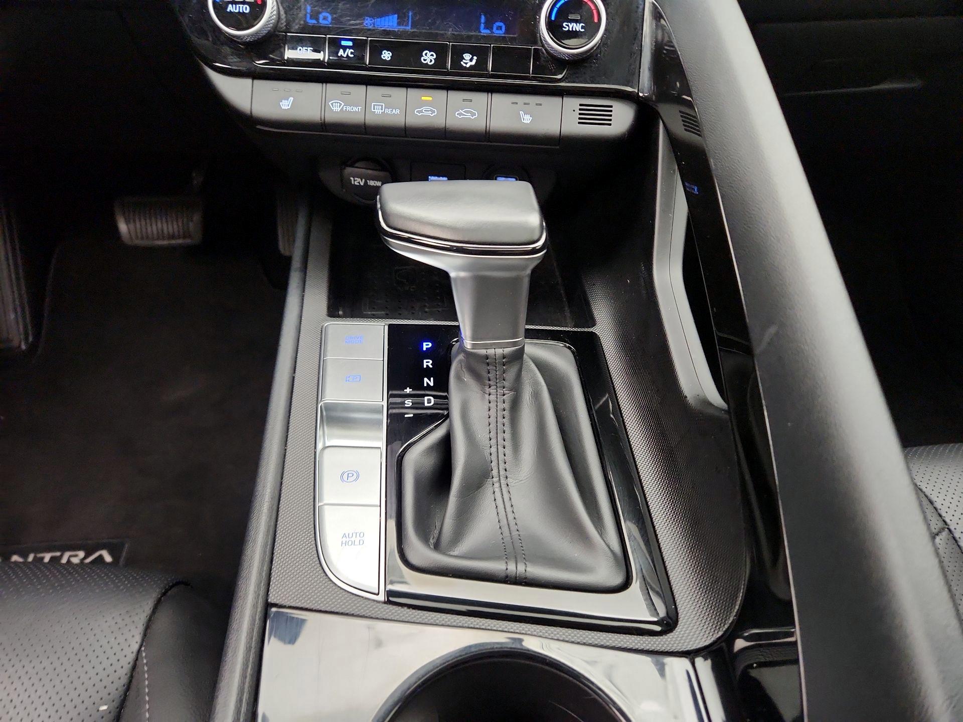 Thumbnail: 2023 Hyundai Elantra - 18