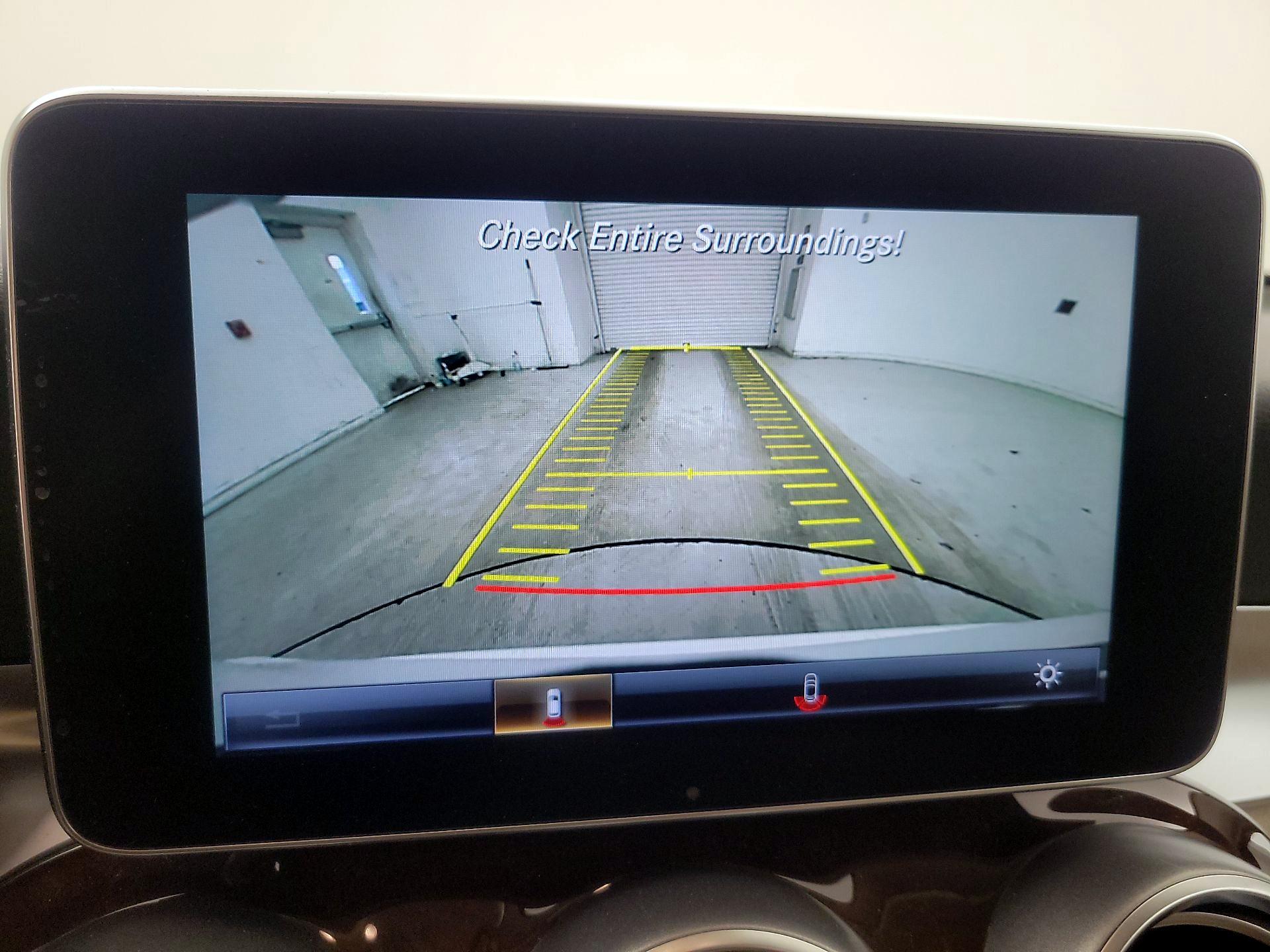 Thumbnail: 2017 Mercedes-Benz GLC - 15