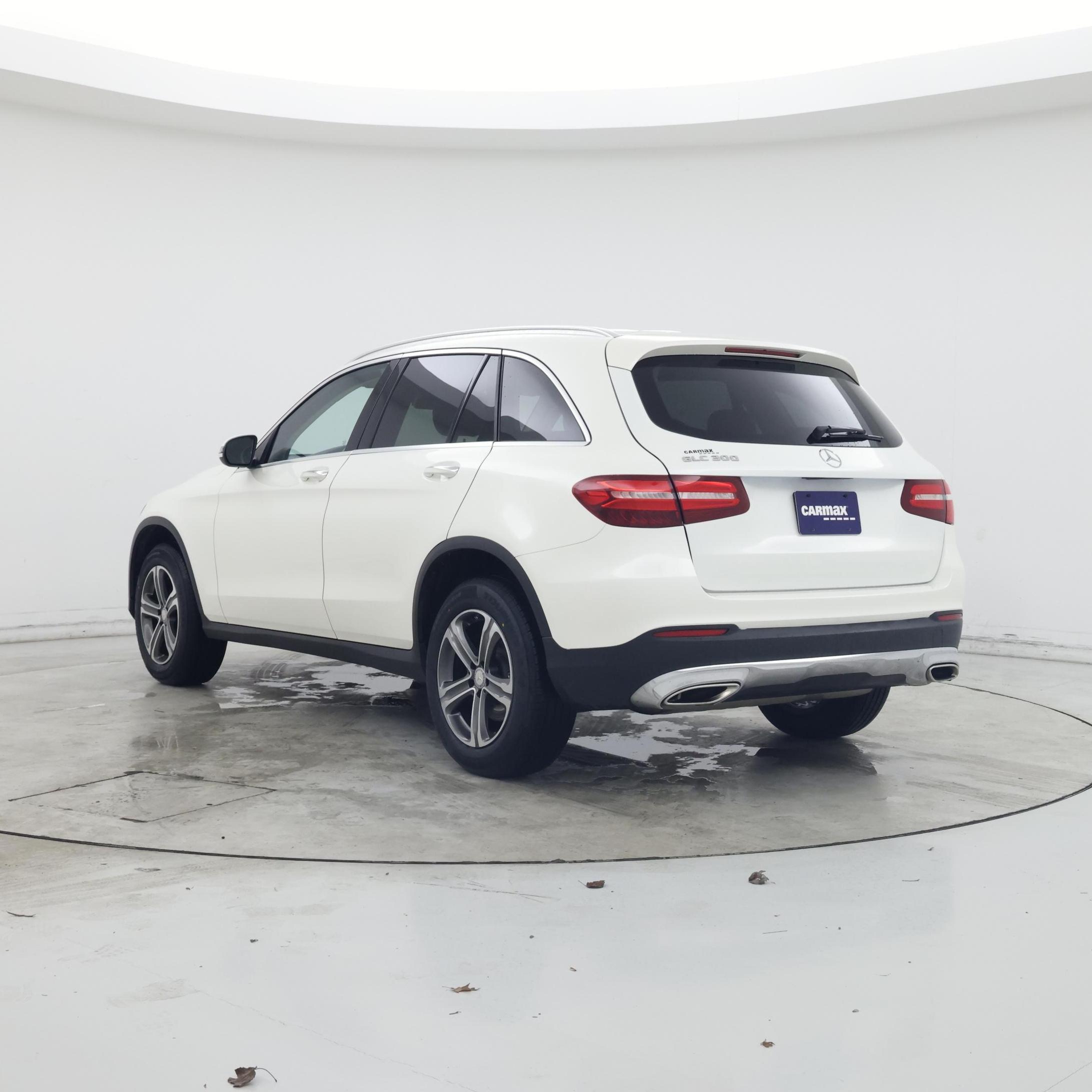 Thumbnail: 2017 Mercedes-Benz GLC - 2