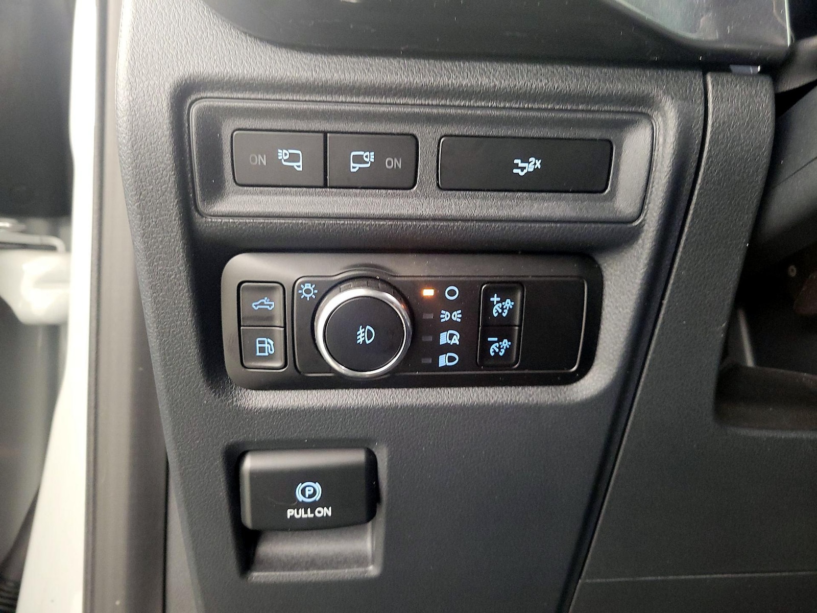 2023 Ford F-150 XLT - Photo 14