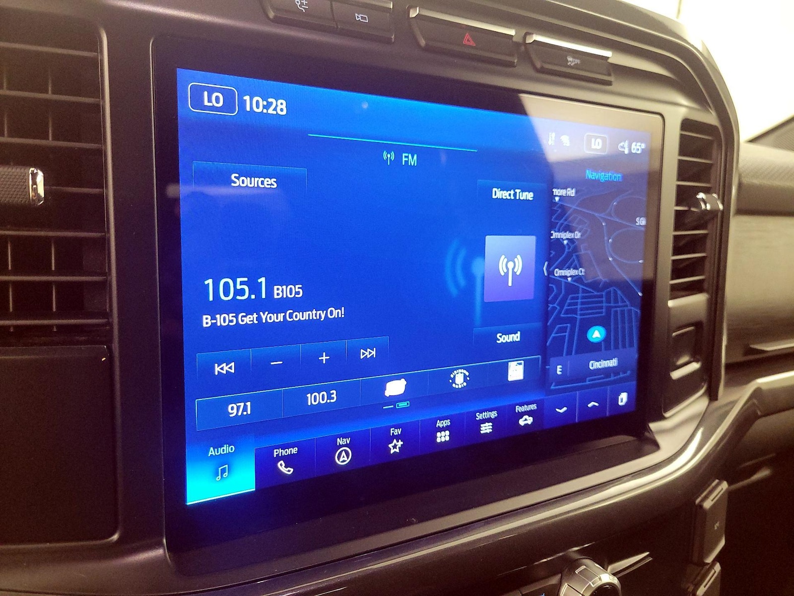 2023 Ford F-150 XLT - Photo 17