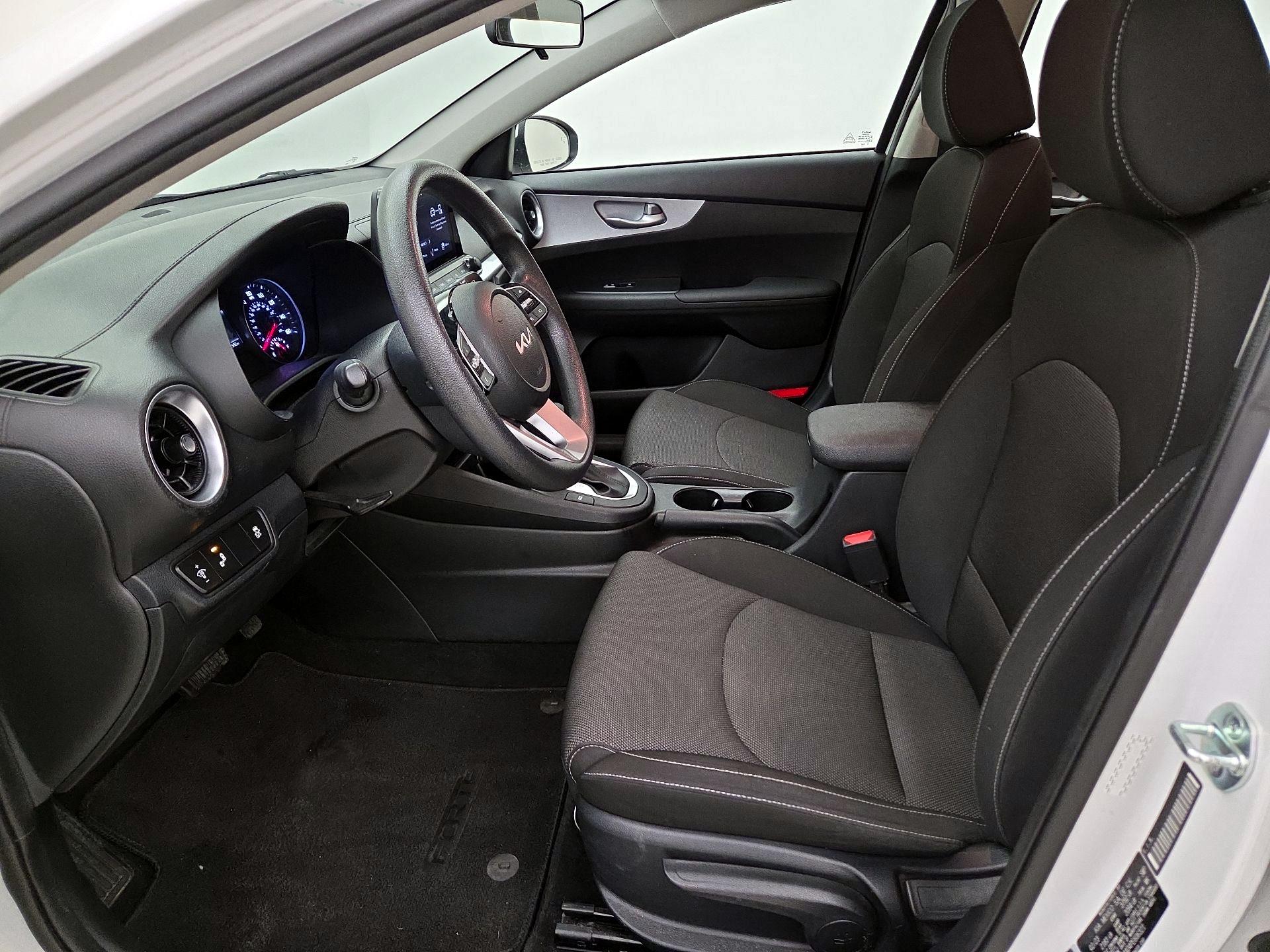 Thumbnail: 2023 Kia Forte - 11