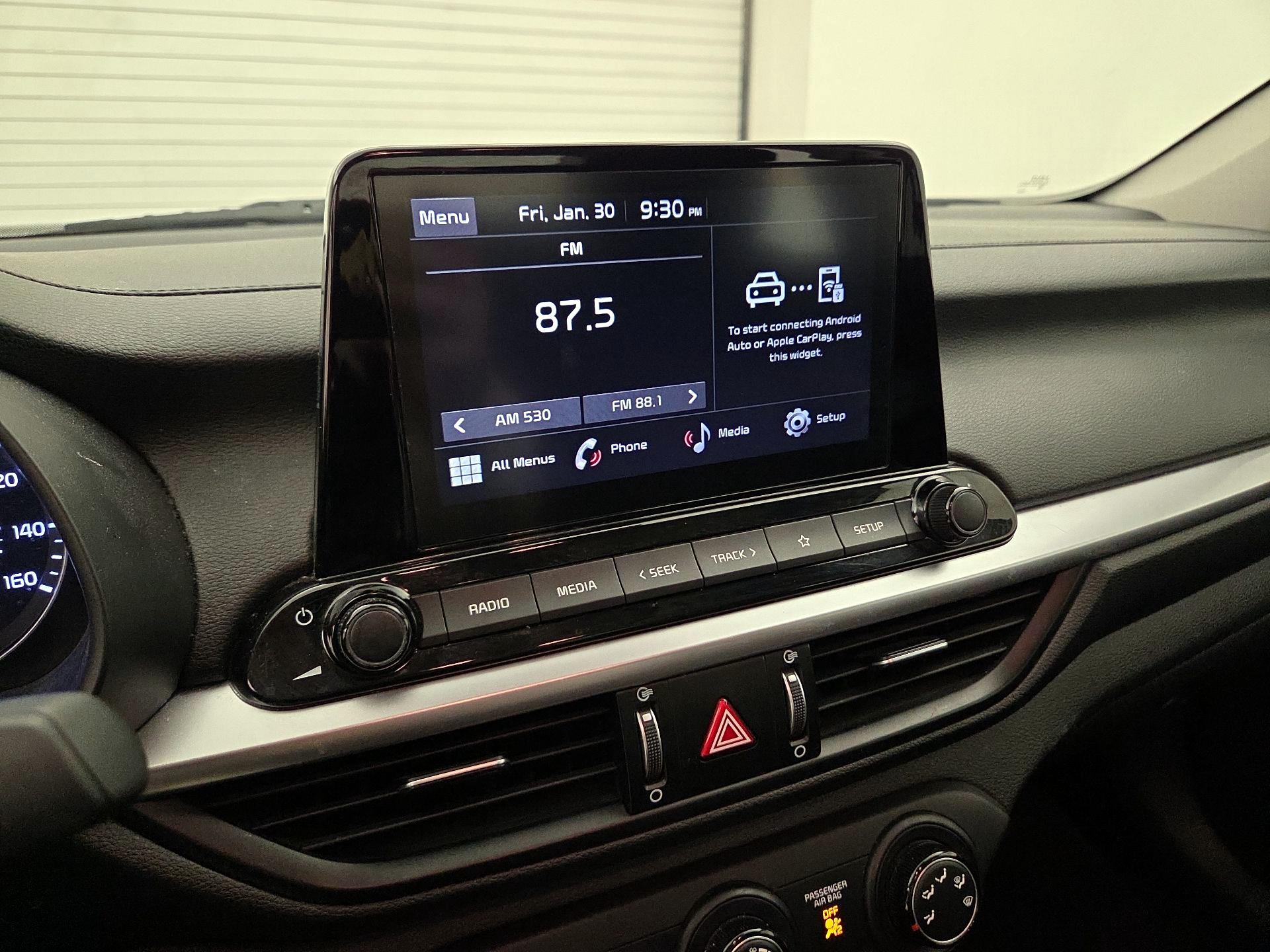 Thumbnail: 2023 Kia Forte - 15