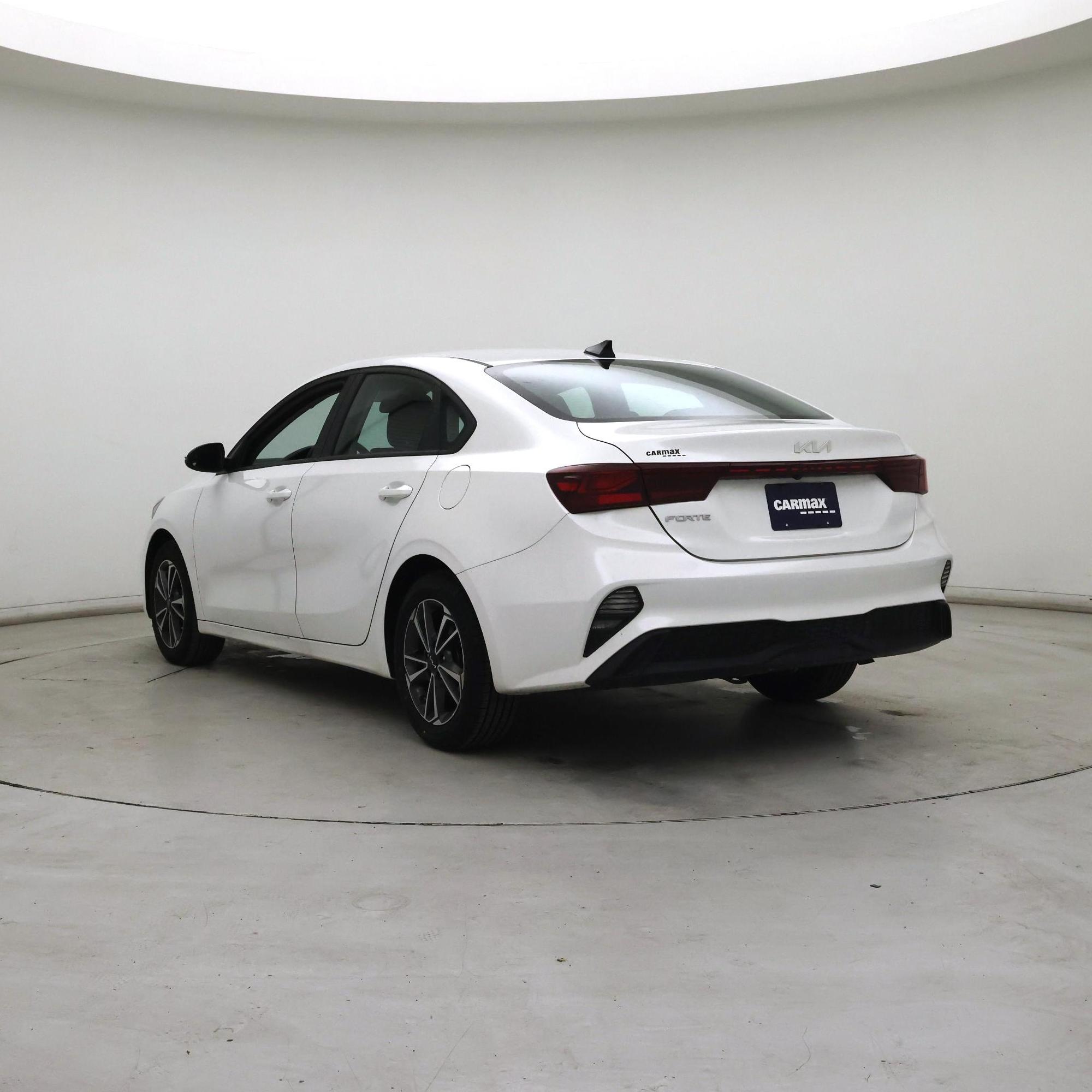 Thumbnail: 2023 Kia Forte - 2