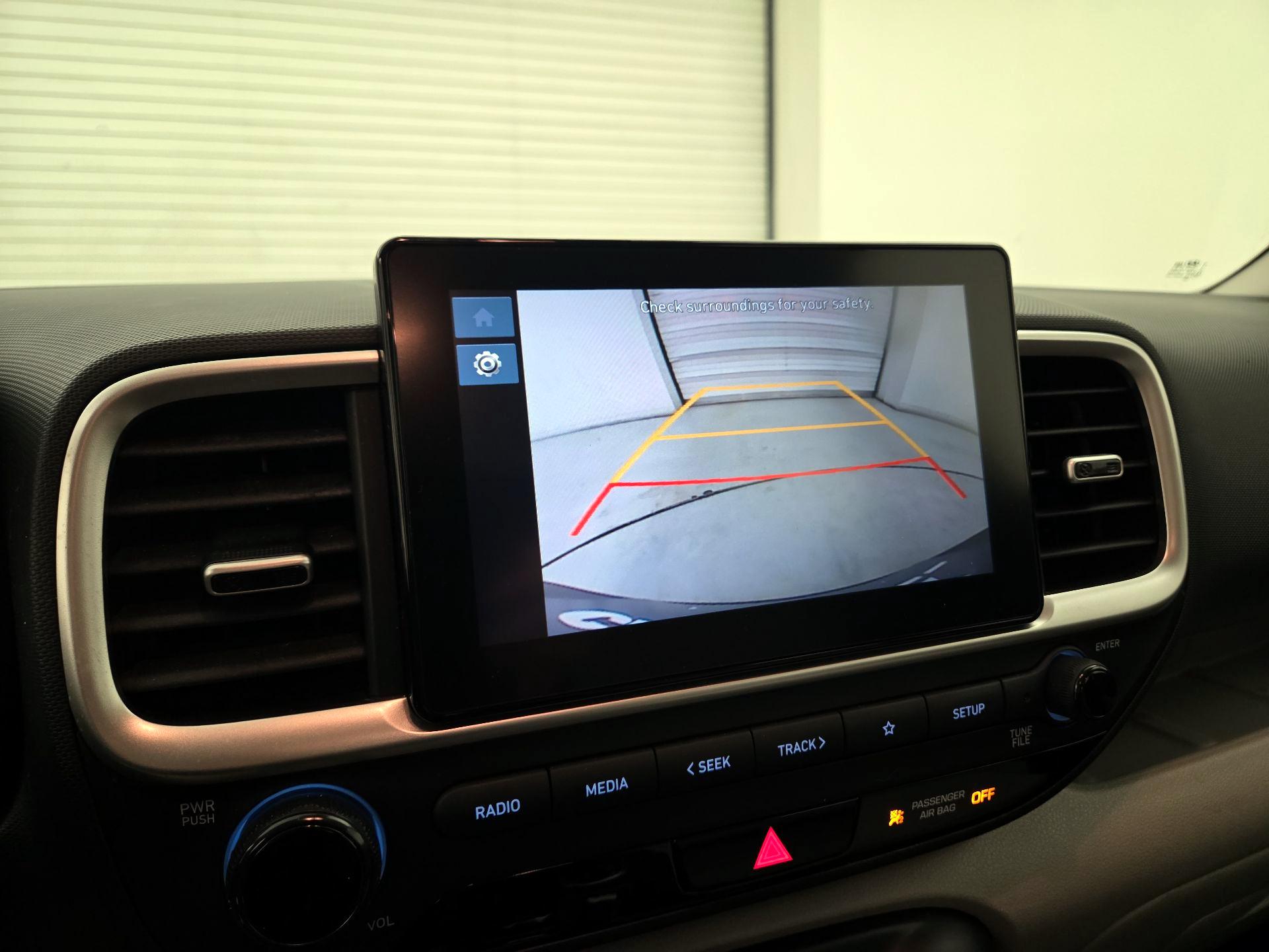 Thumbnail: 2023 Hyundai Venue - 11