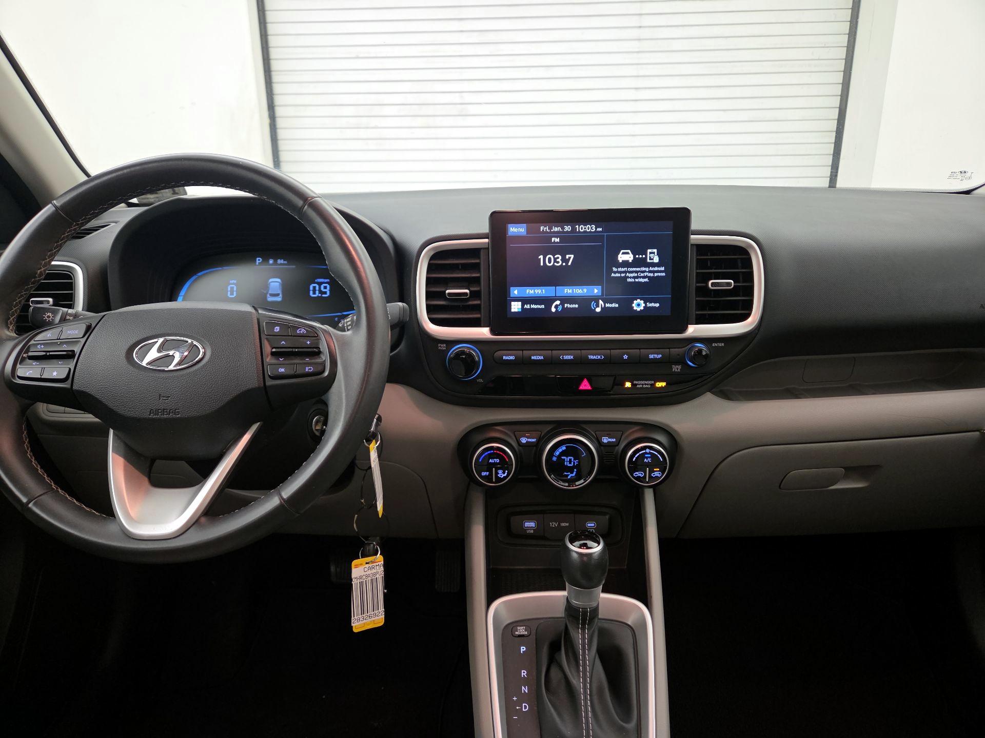 Thumbnail: 2023 Hyundai Venue - 8