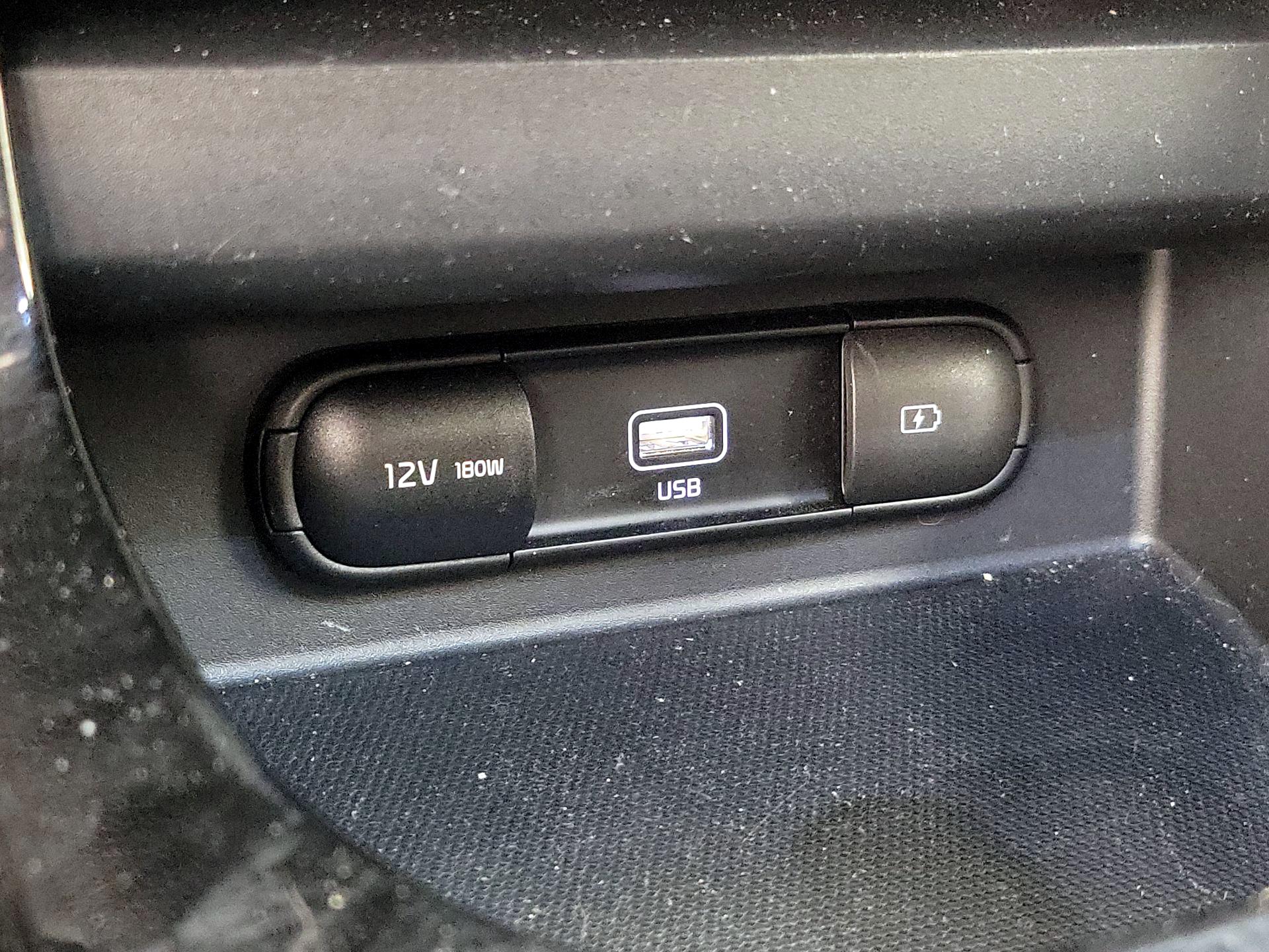 Thumbnail: 2023 Kia Seltos - 18