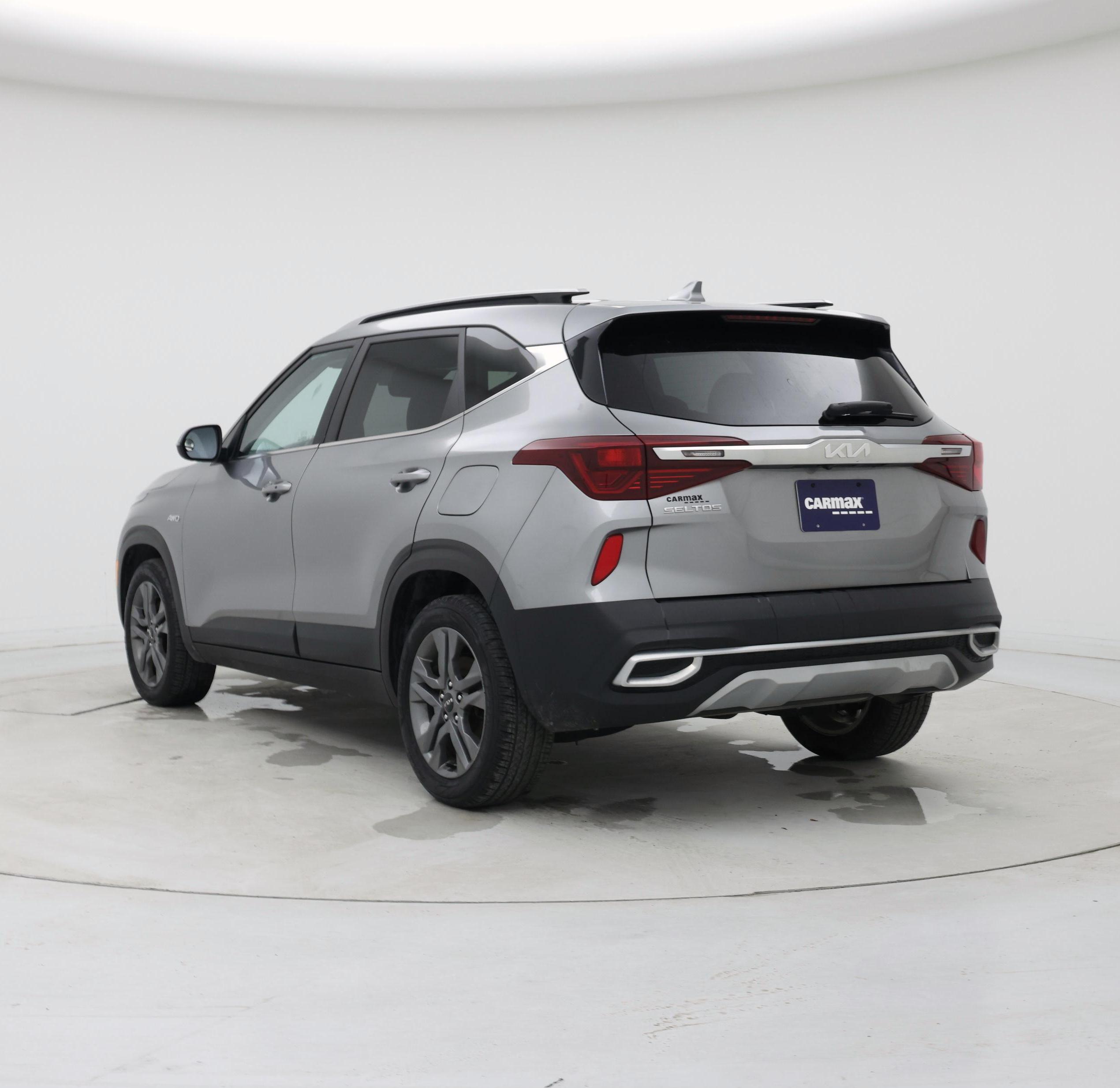 Thumbnail: 2023 Kia Seltos - 2