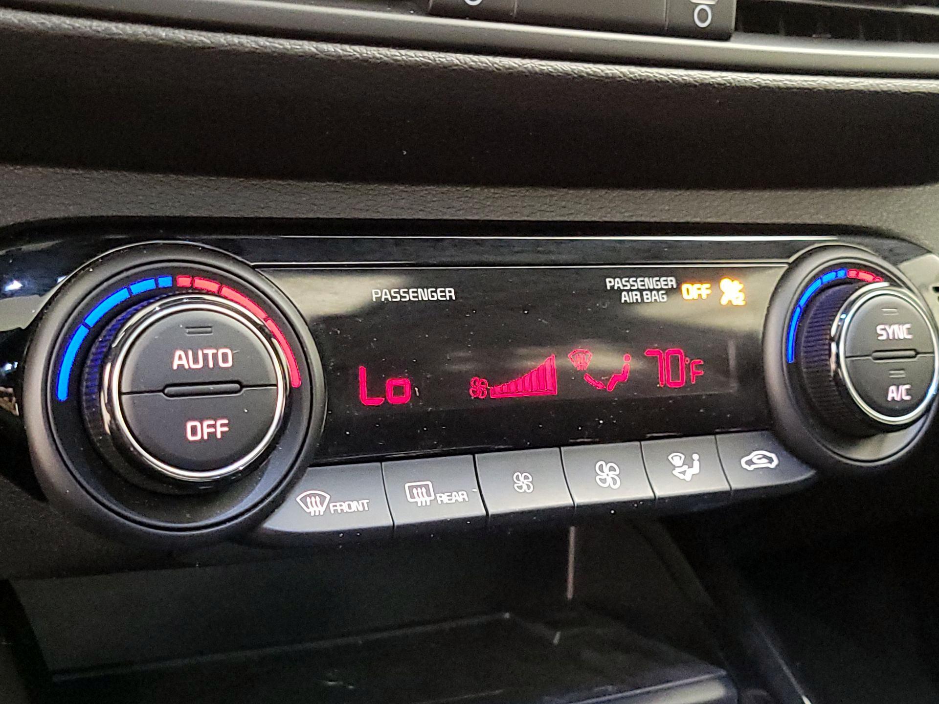 Thumbnail: 2023 Kia Forte - 16