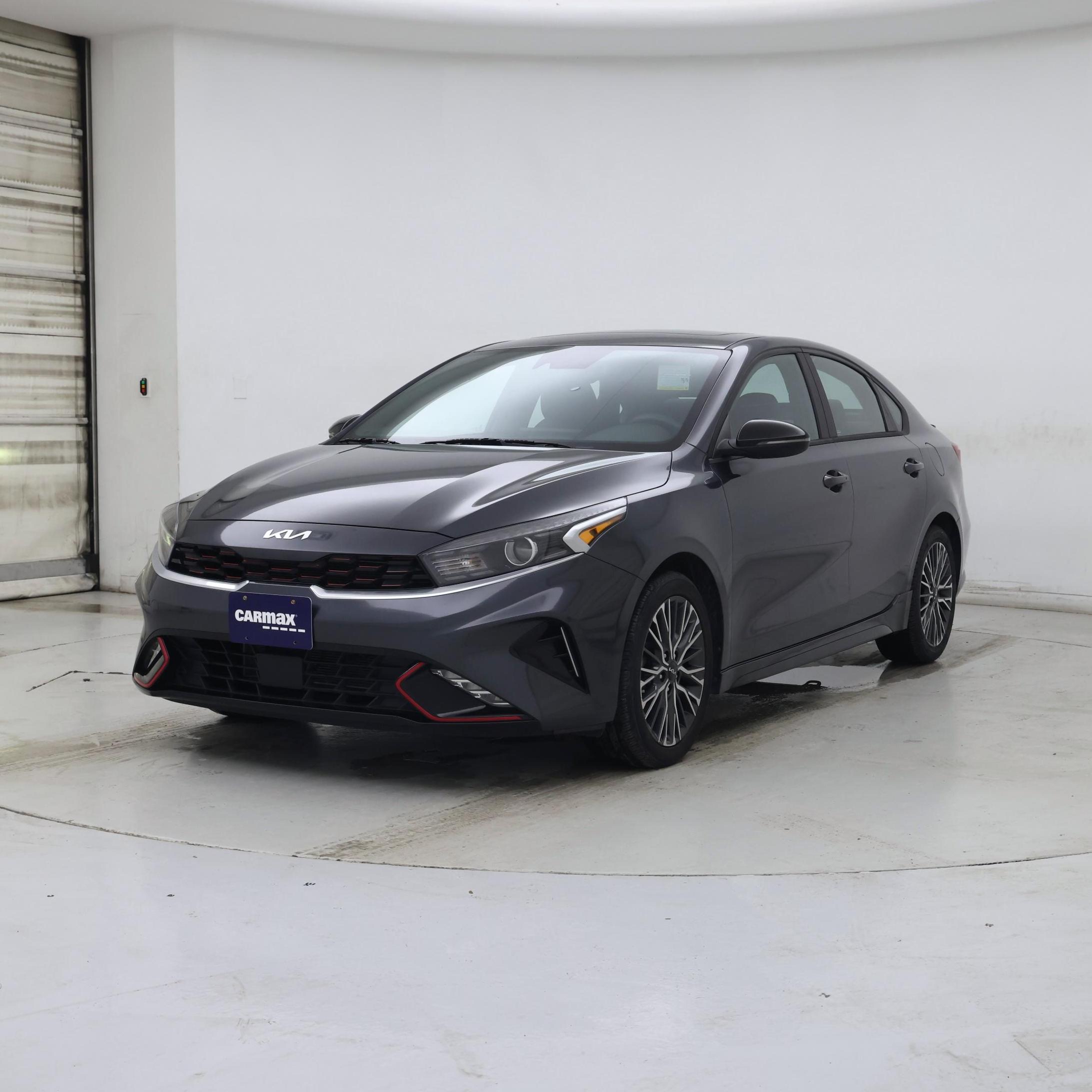 Thumbnail: 2023 Kia Forte - 4