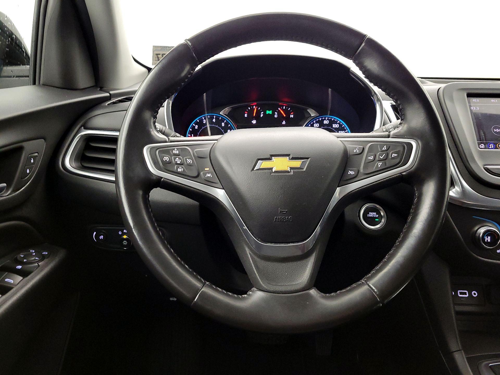 Thumbnail: 2022 Chevrolet Equinox - 10