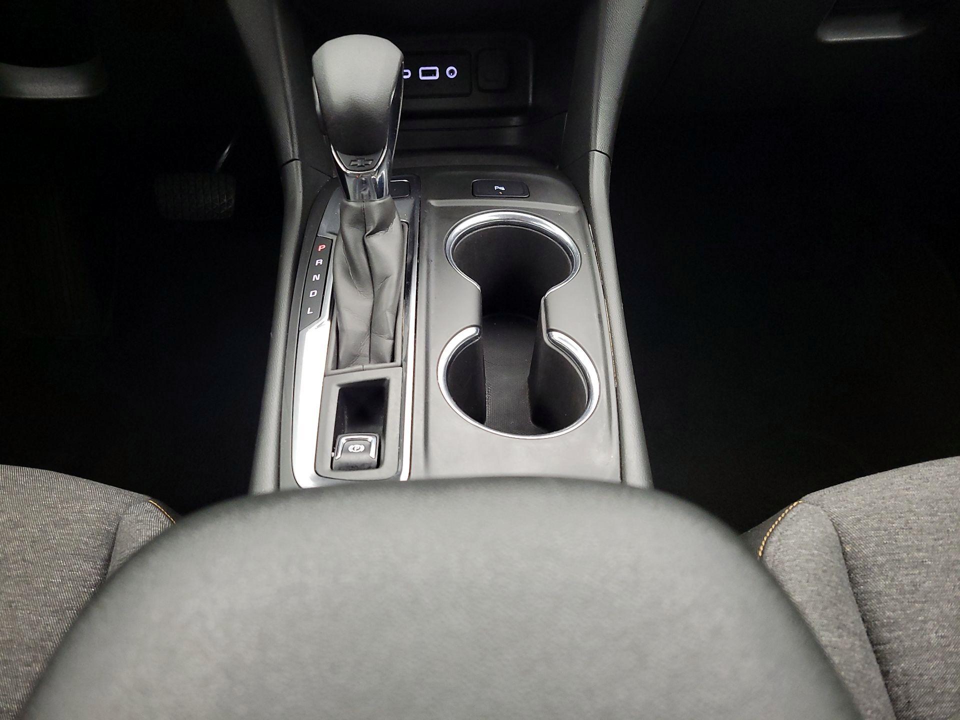 Thumbnail: 2022 Chevrolet Equinox - 17