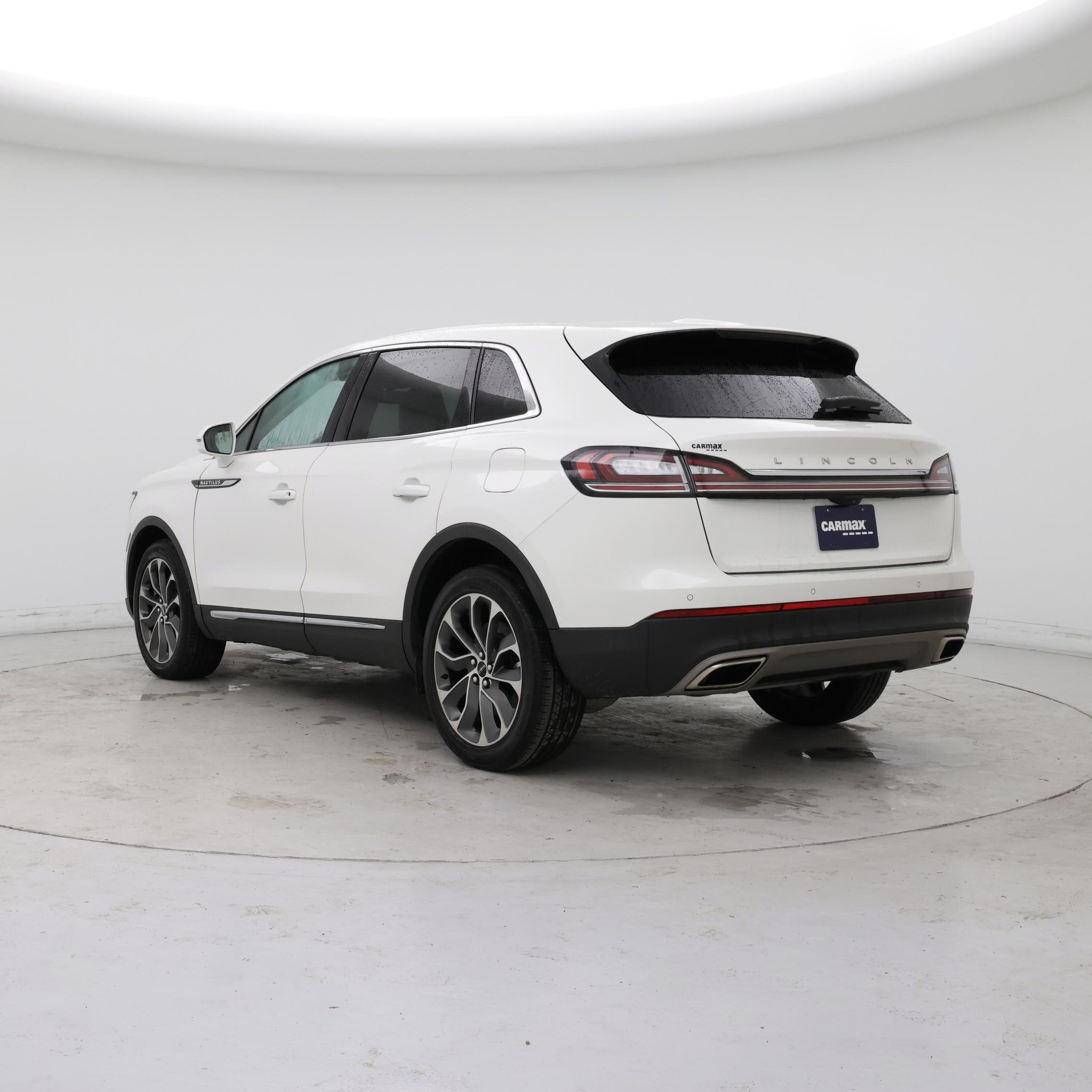 Thumbnail: 2023 Lincoln Nautilus - 2