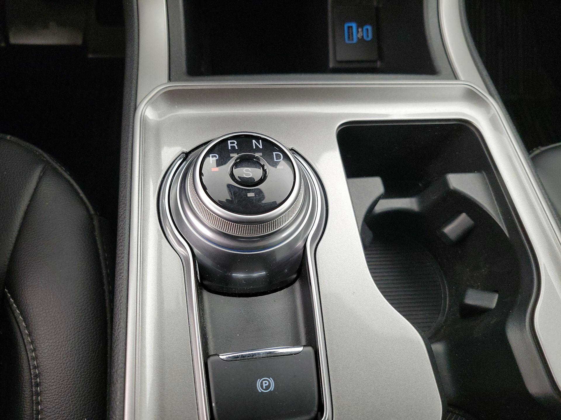 Thumbnail: 2023 Ford Edge - 17