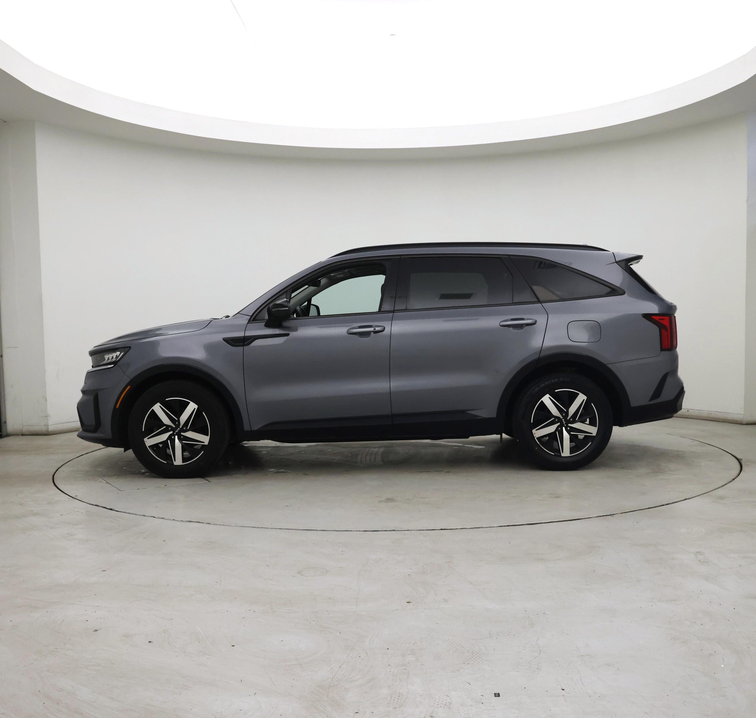 Thumbnail: 2023 Kia Sorento - 3