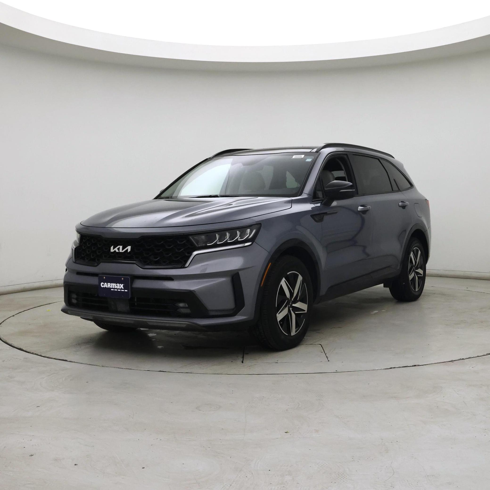 Thumbnail: 2023 Kia Sorento - 4