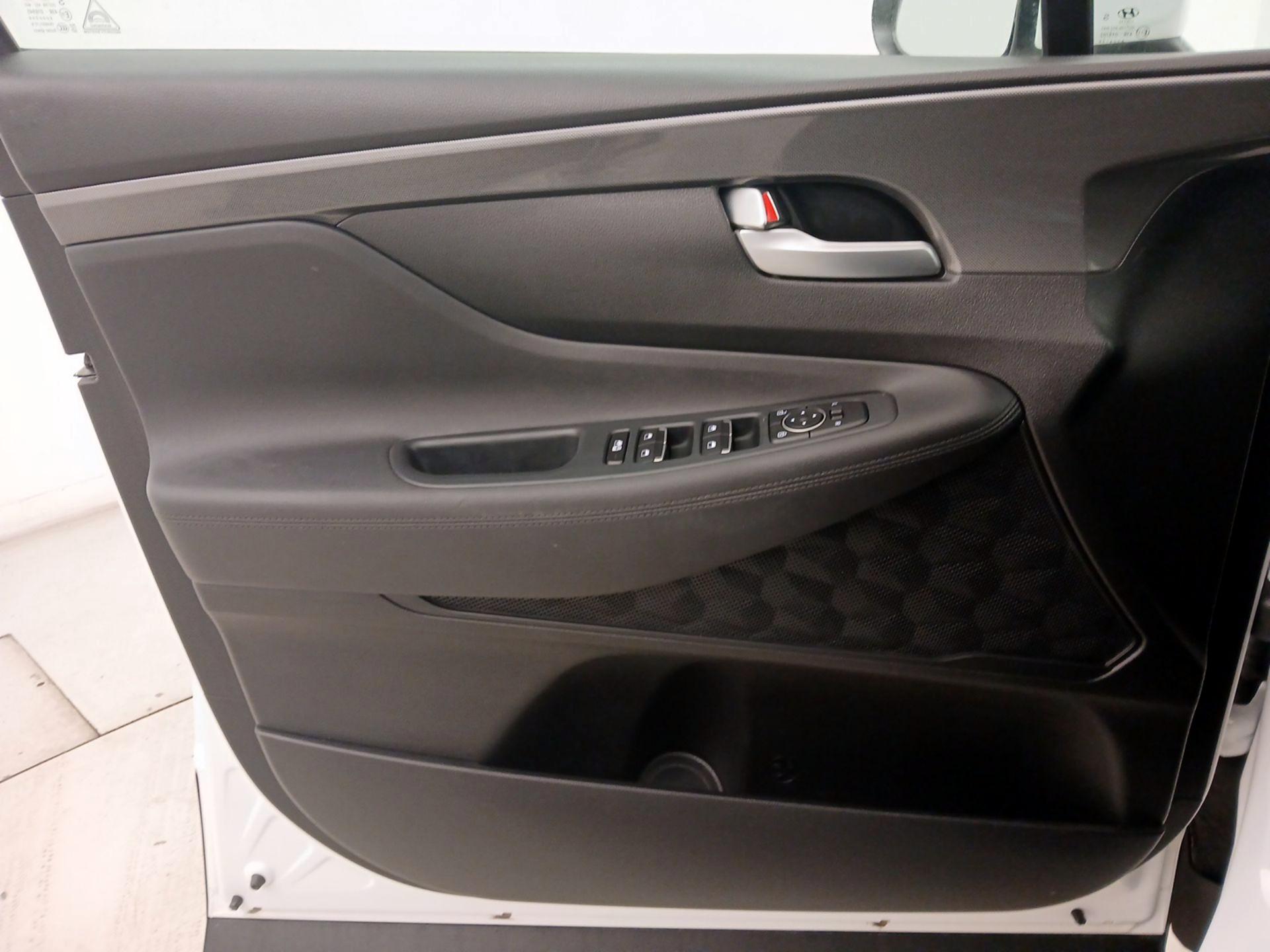 Thumbnail: 2023 Hyundai Santa Fe - 12