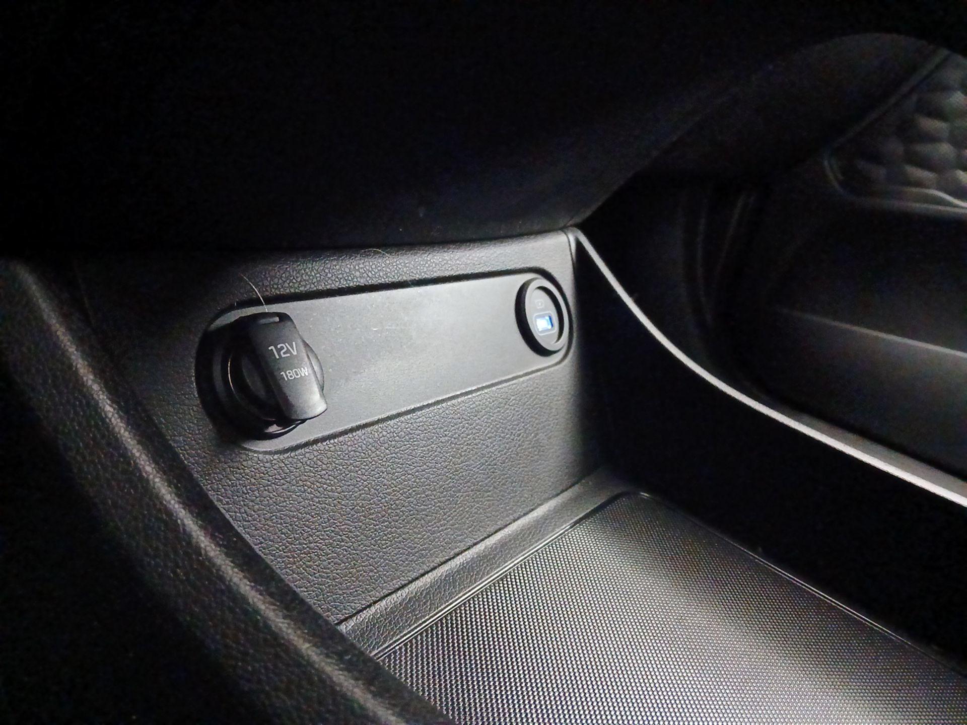 Thumbnail: 2023 Hyundai Santa Fe - 18