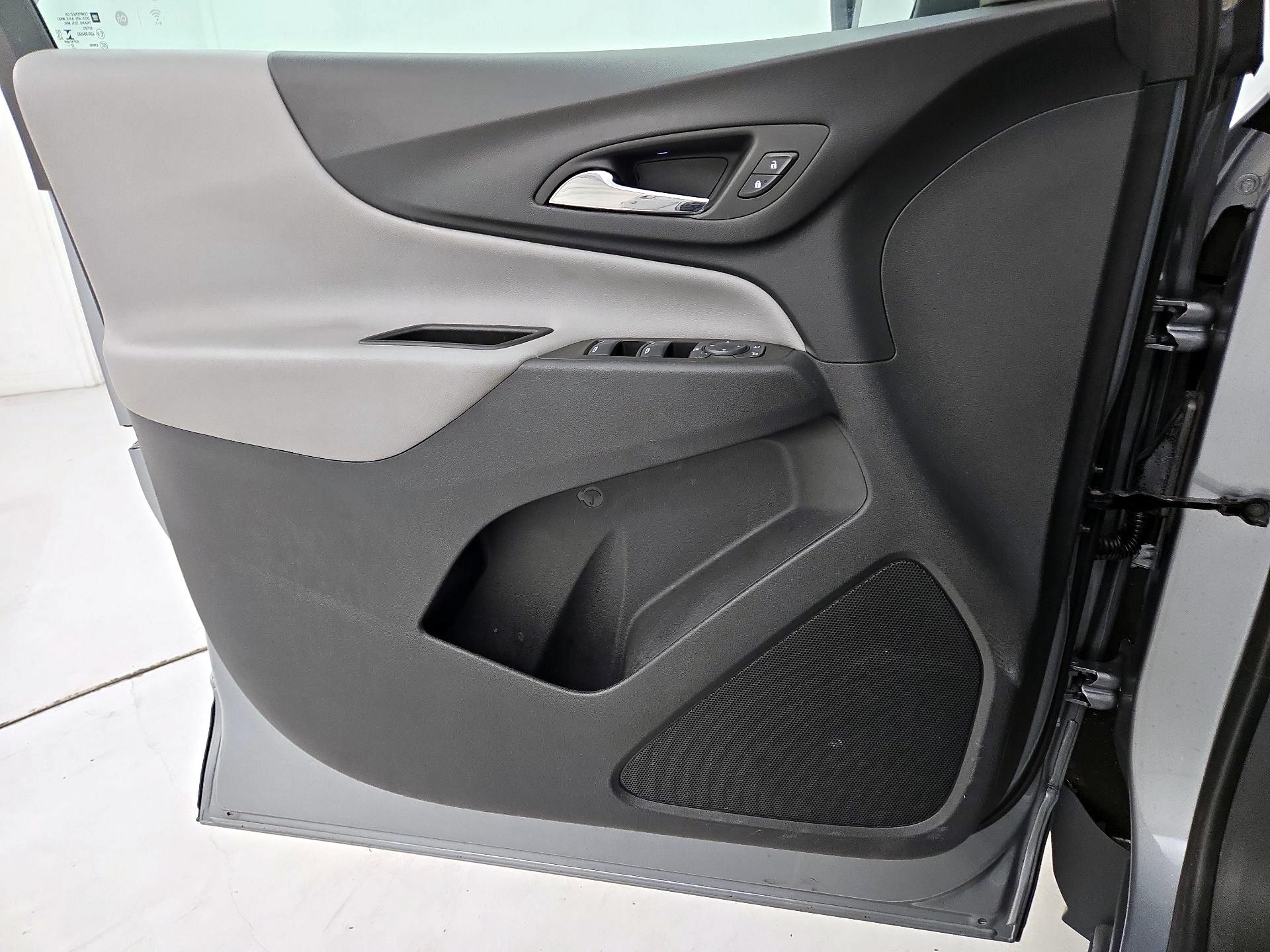 Thumbnail: 2023 Chevrolet Equinox - 12