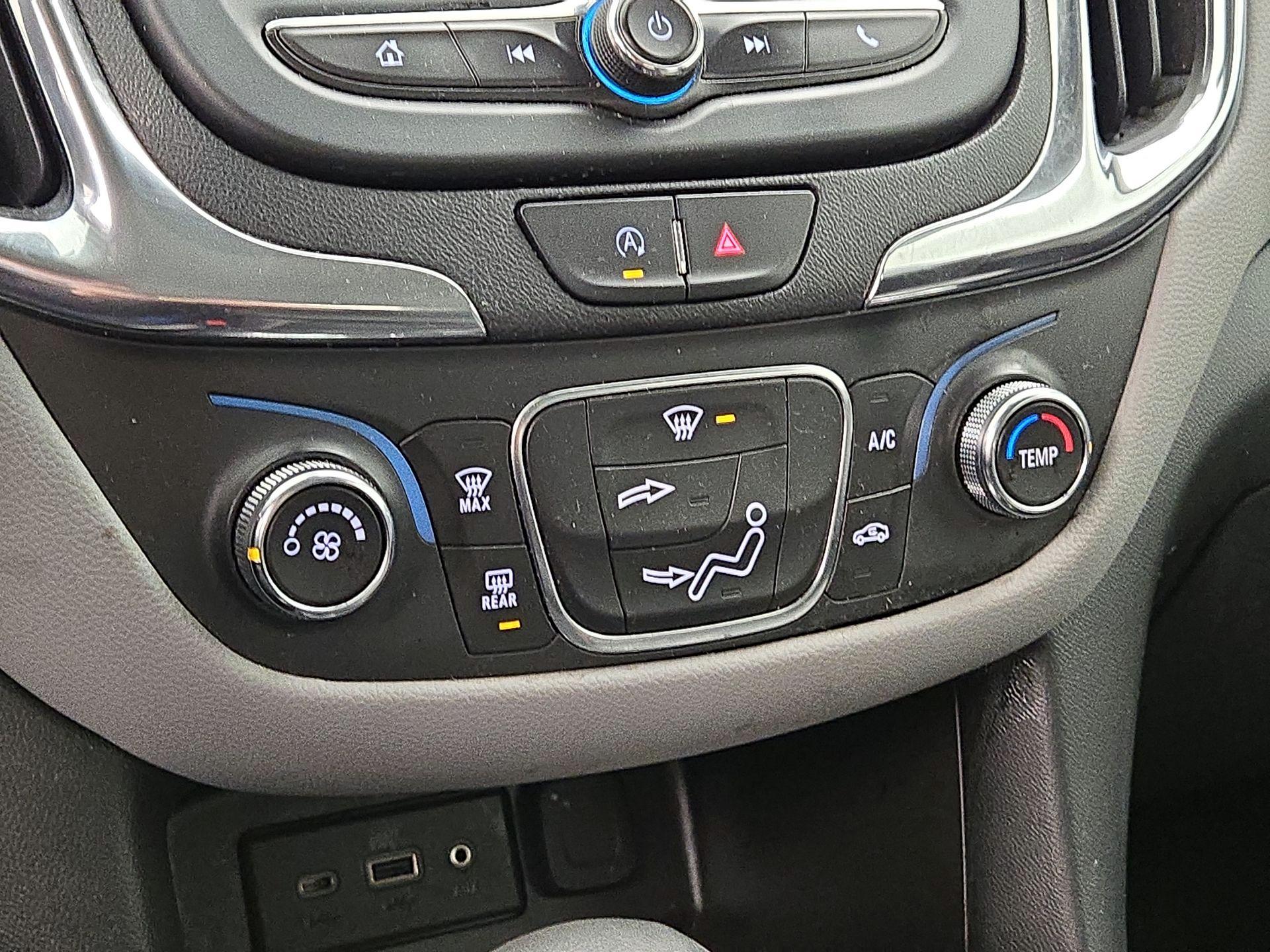 Thumbnail: 2023 Chevrolet Equinox - 16