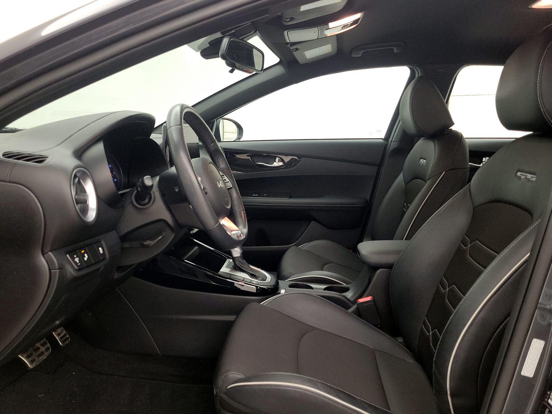 Thumbnail: 2023 Kia Forte - 11