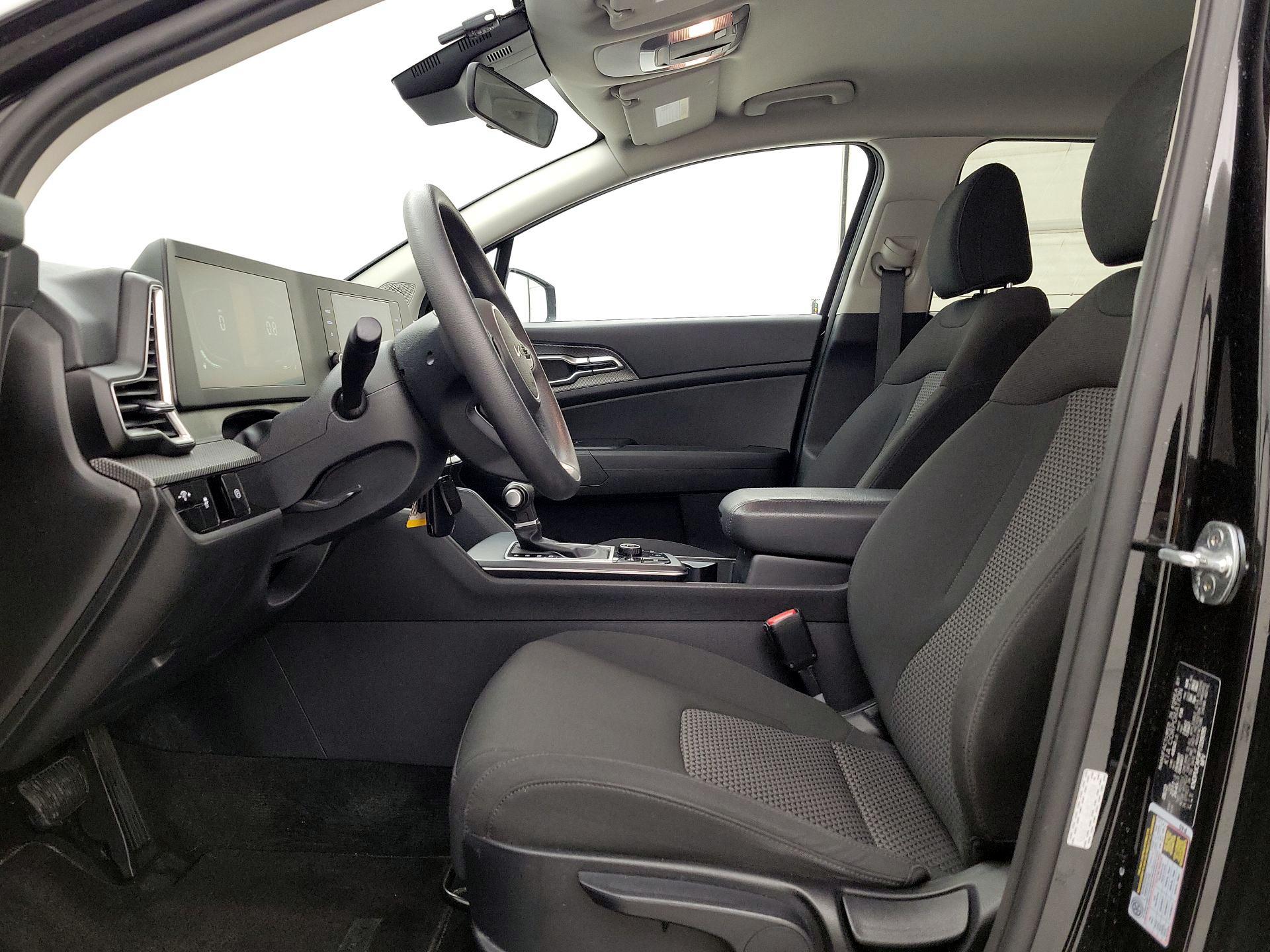 Thumbnail: 2023 Kia Sportage - 11