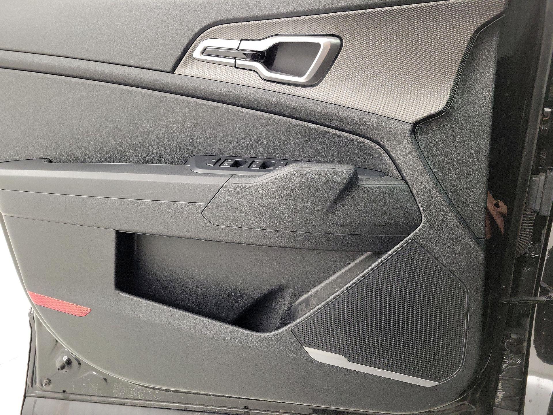 Thumbnail: 2023 Kia Sportage - 12