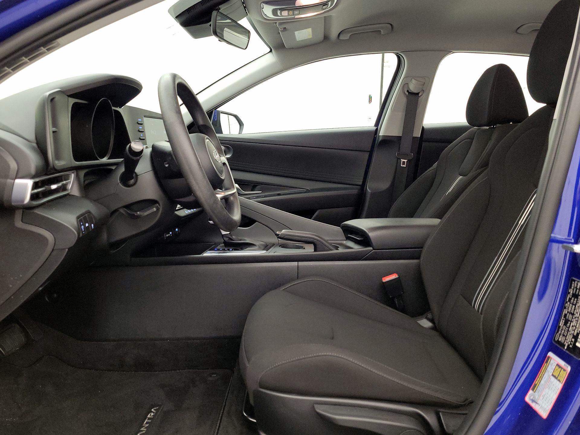 Thumbnail: 2023 Hyundai Elantra - 11