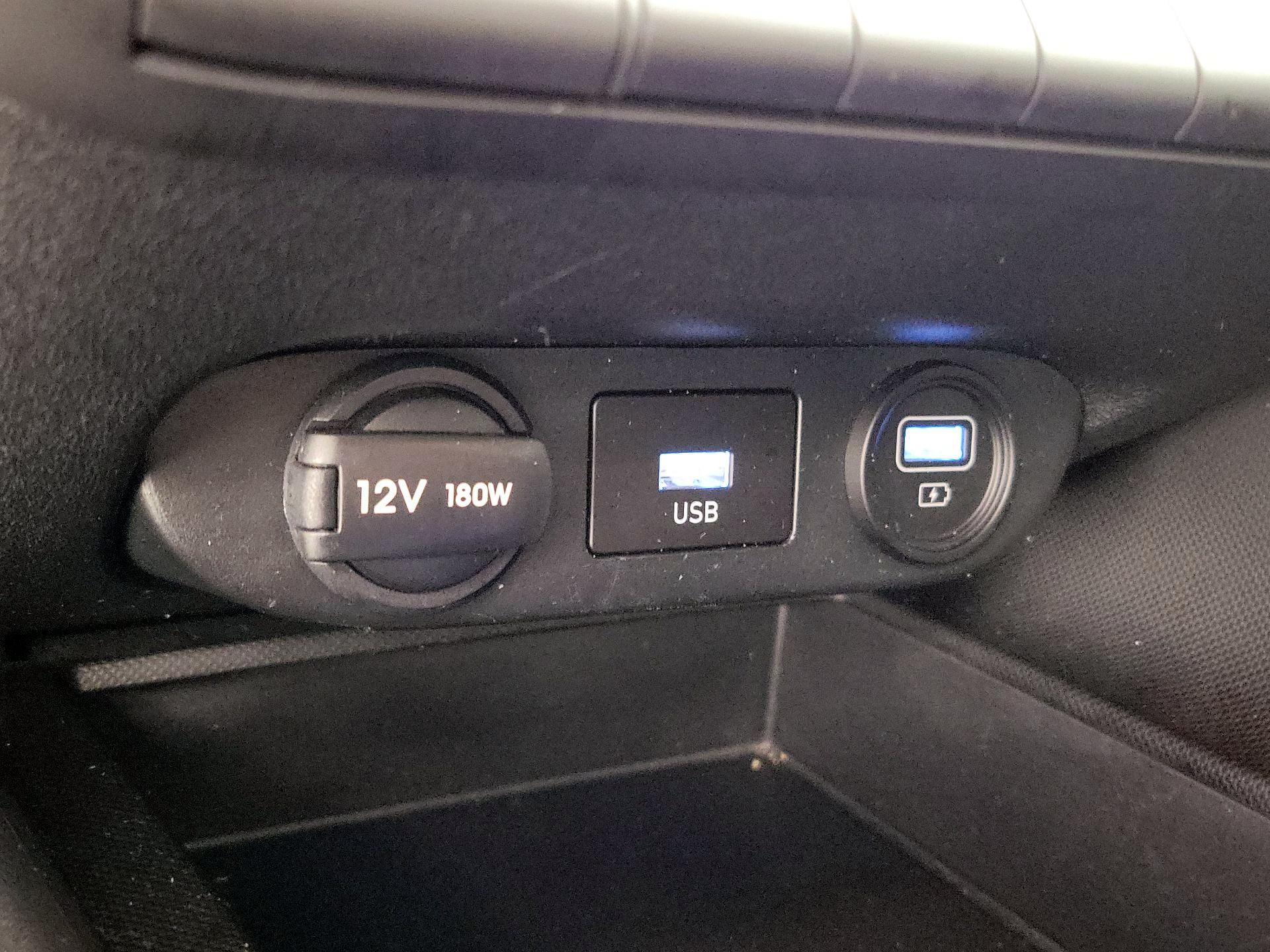 Thumbnail: 2023 Hyundai Elantra - 18